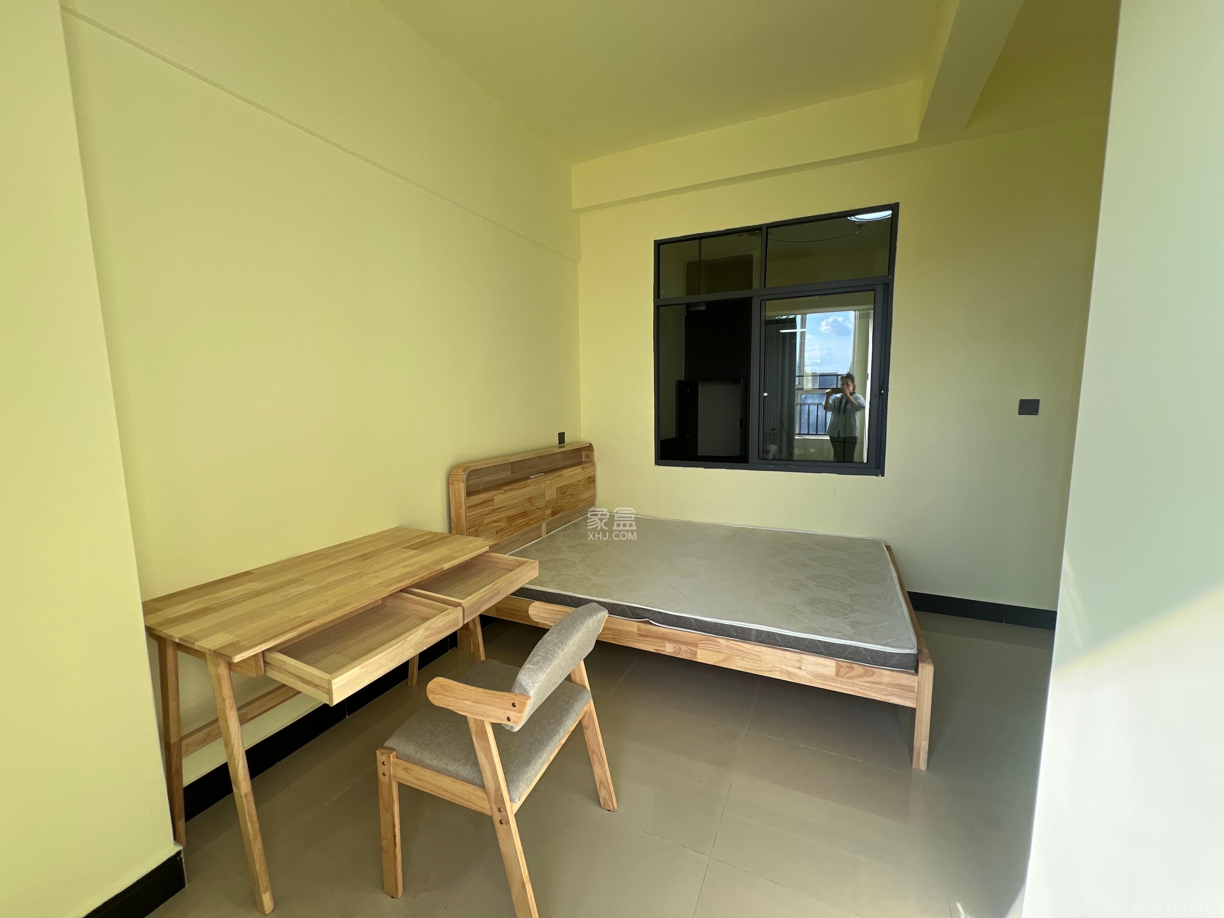 香槟小镇(香槟花苑) 1室1厅1卫 1500.0元/月 香槟小镇(香槟花苑) 1室1厅1卫 1500.0元/月室内图