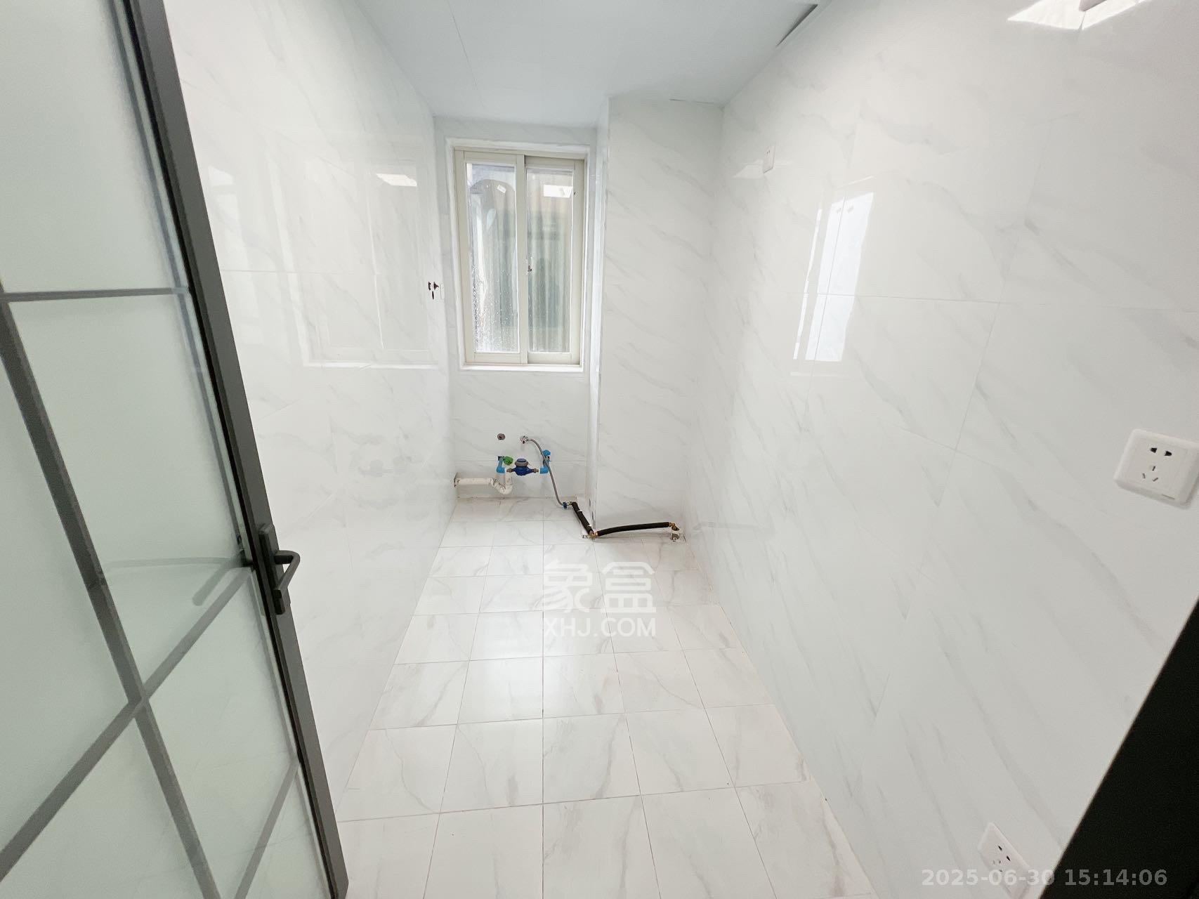 北辰三角洲E7区 3室2厅2卫 4300.0元/月 北辰三角洲E7区 3室2厅2卫 4300.0元/月室内图