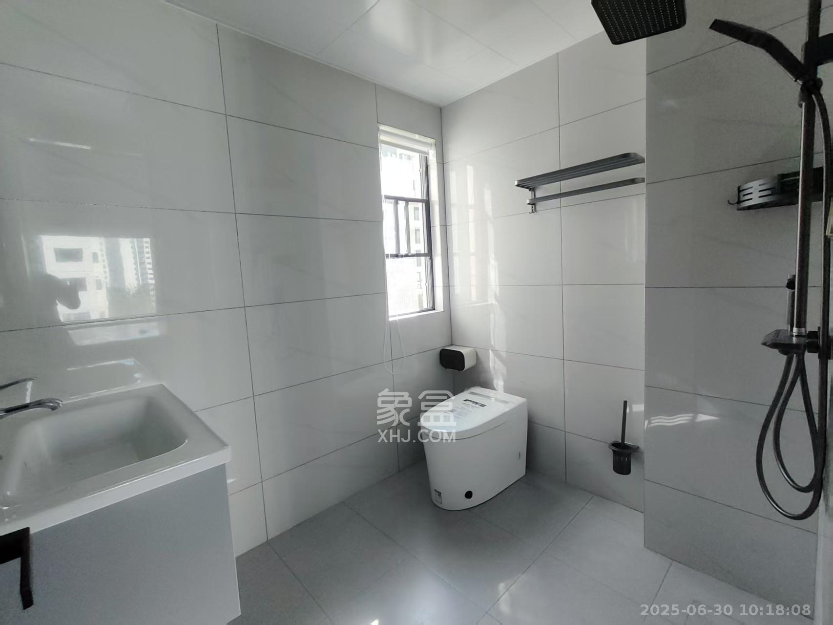 保利长交锦上  4室2厅2卫    4000.0元/月 保利长交锦上  4室2厅2卫    4000.0元/月室内图