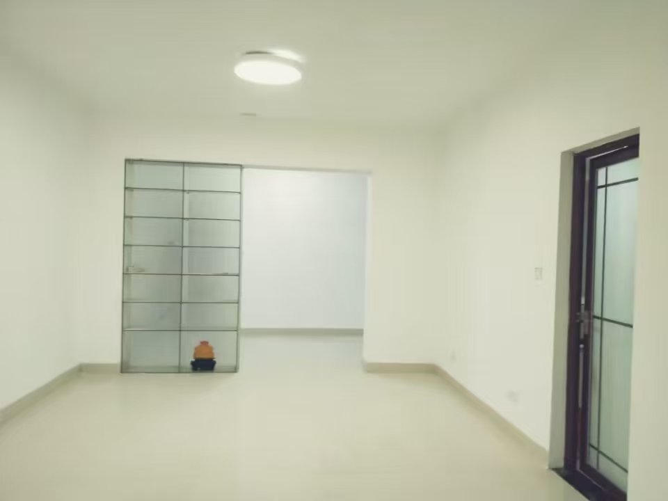 汇景花园  3室2厅2卫   2980.00元/月室内图