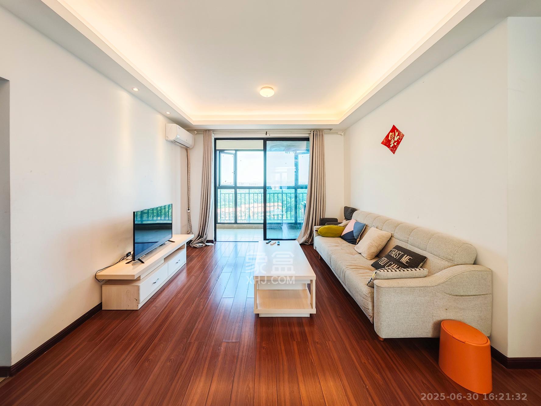 幸福考拉789 3室2厅2卫 78.8万 幸福考拉789 3室2厅2卫 78.8万客厅