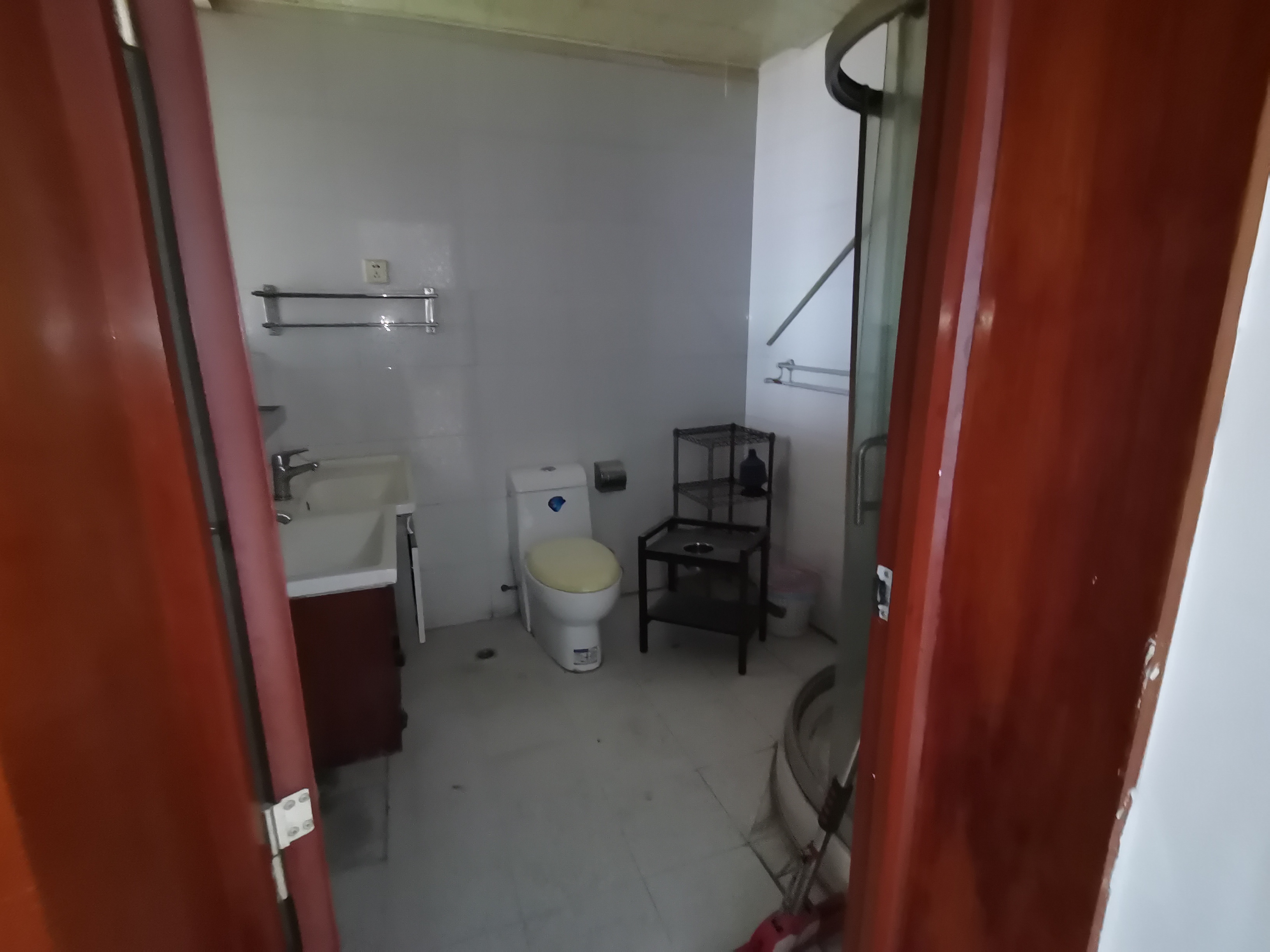 湘银二期世纪花园 5室3厅2卫 98.0万 湘银二期世纪花园 5室3厅2卫 98.0万室内图