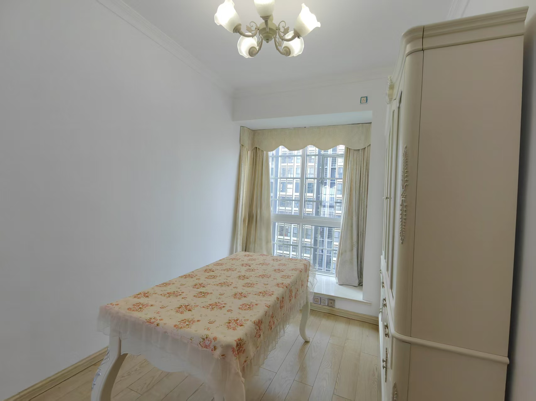 印象华都 4室2厅2卫 56.0万 印象华都 4室2厅2卫 56.0万室内图