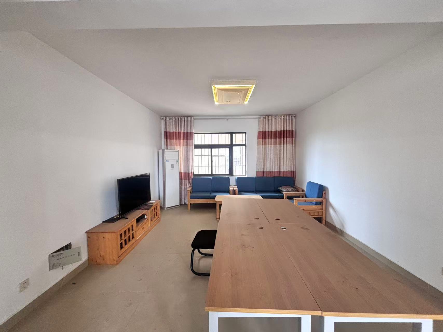 金路小区(杨柳村罗家冲) 4室2厅2卫 80.0万 金路小区(杨柳村罗家冲) 4室2厅2卫 80.0万室内图