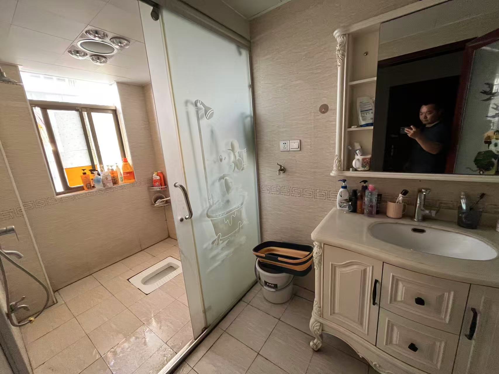 利江花园 5室2厅3卫 138.0万 利江花园 5室2厅3卫 138.0万室内图