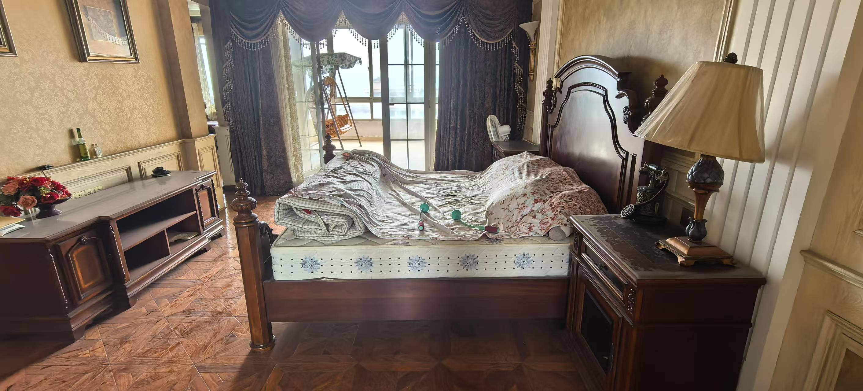 天泉一品别墅 5室3厅4卫 316.0万 天泉一品别墅 5室3厅4卫 316.0万室内图