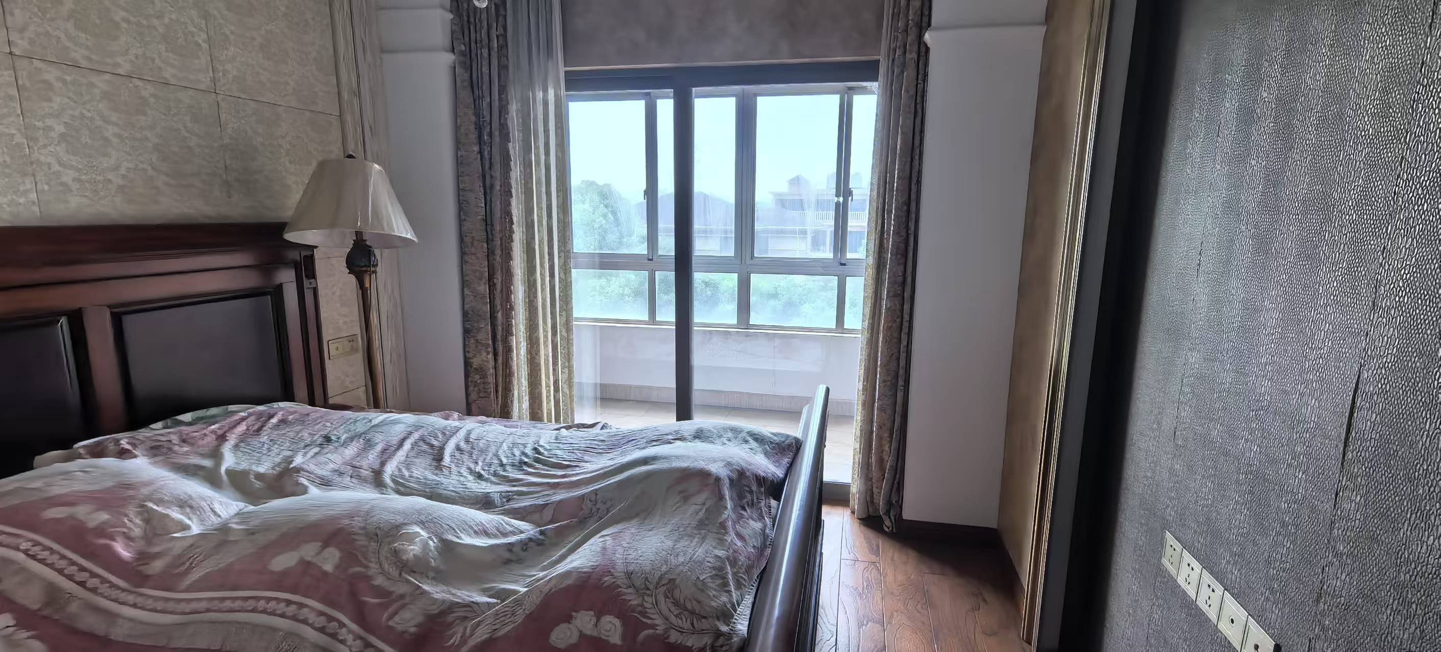 天泉一品别墅 5室3厅4卫 316.0万 天泉一品别墅 5室3厅4卫 316.0万室内图