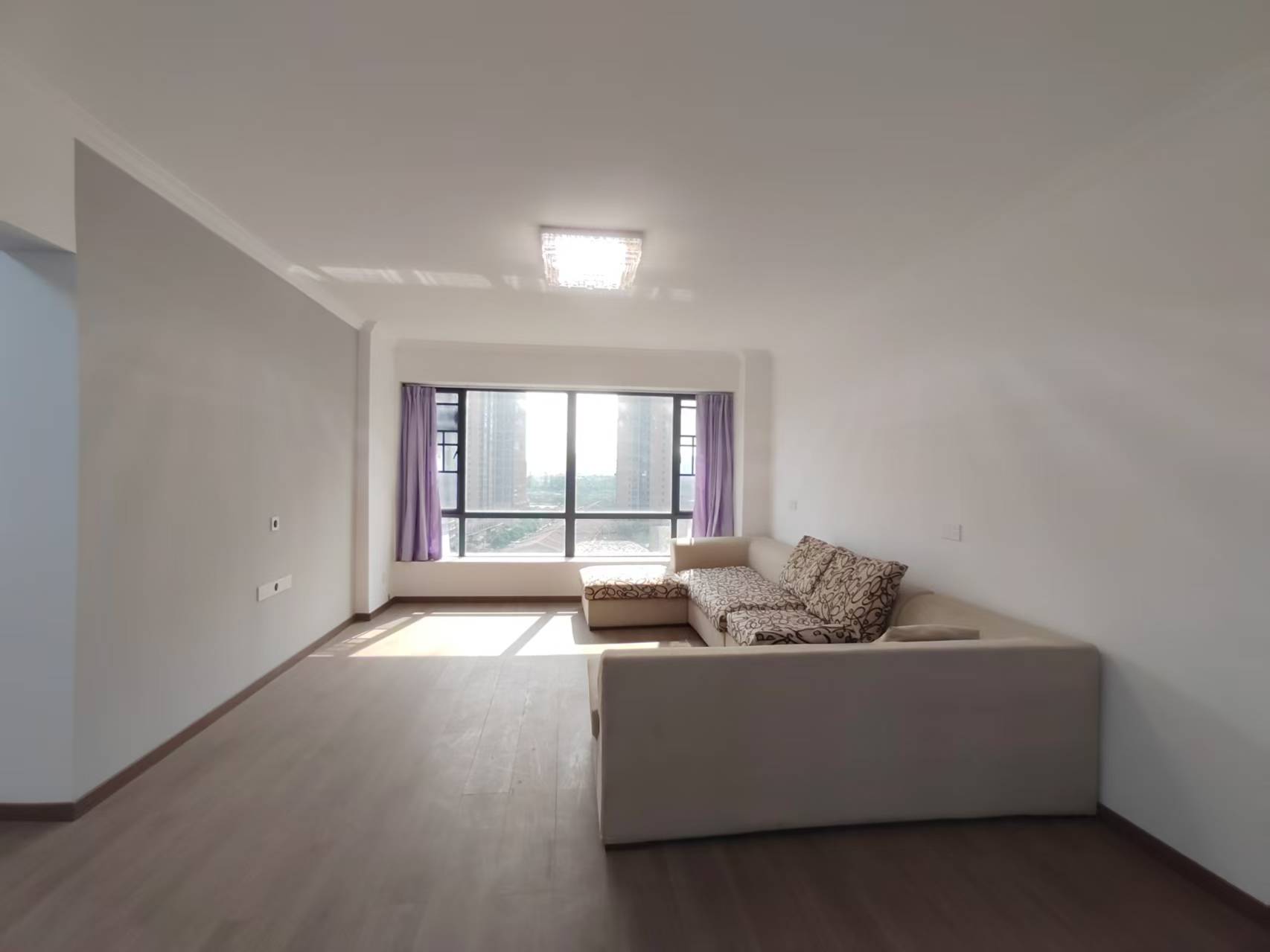 大江观邸-富基花园 5室2厅2卫 68.0万 大江观邸-富基花园 5室2厅2卫 68.0万室内图