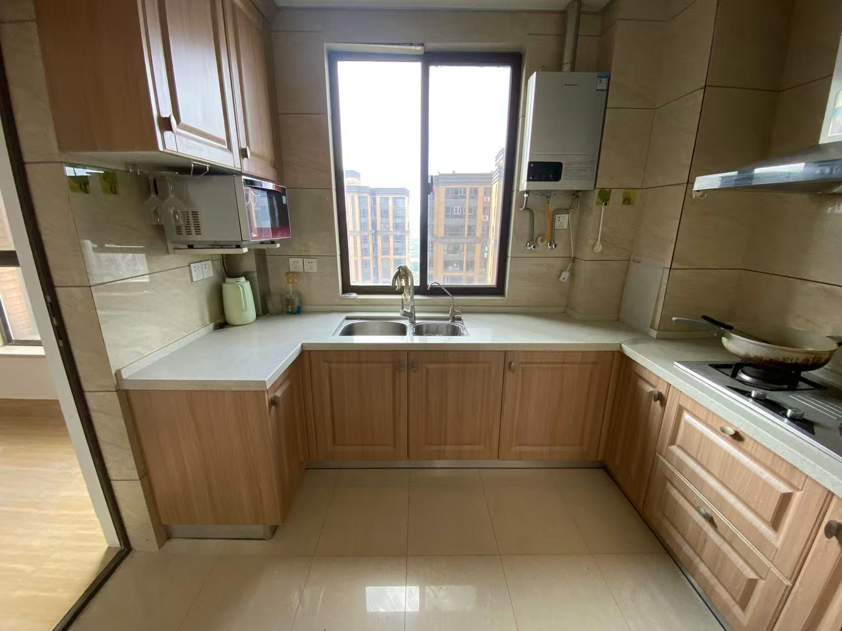 世贸广场二期 3室2厅2卫 98.0万 世贸广场二期 3室2厅2卫 98.0万室内图