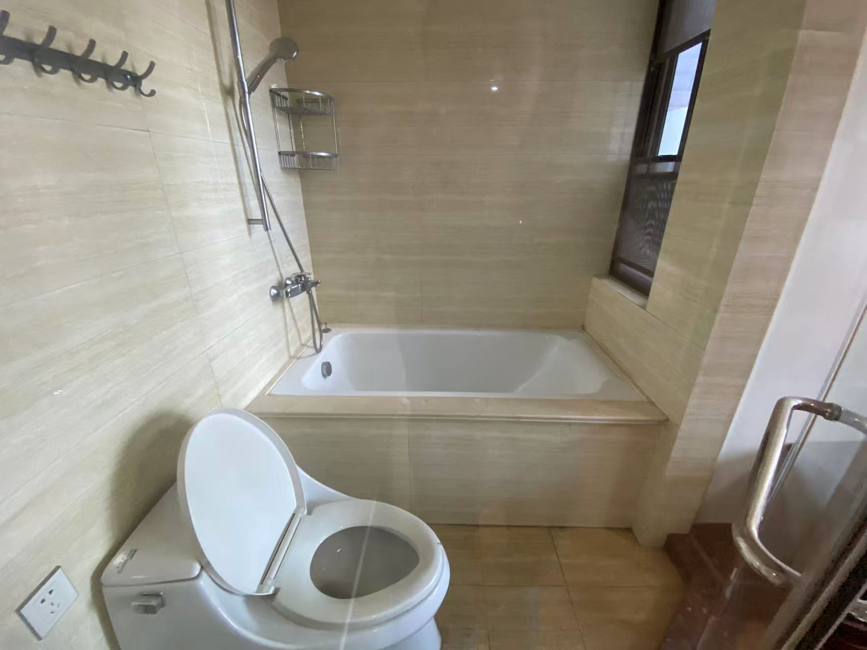 世贸广场二期 3室2厅2卫 98.0万 世贸广场二期 3室2厅2卫 98.0万室内图