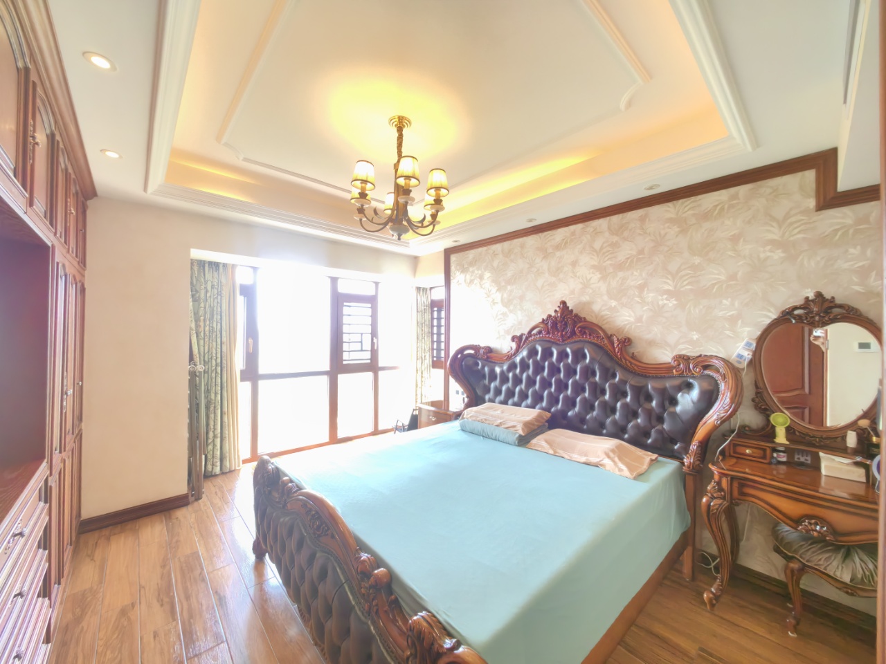 经世皇城 4室2厅2卫 108.0万 经世皇城 4室2厅2卫 108.0万室内图