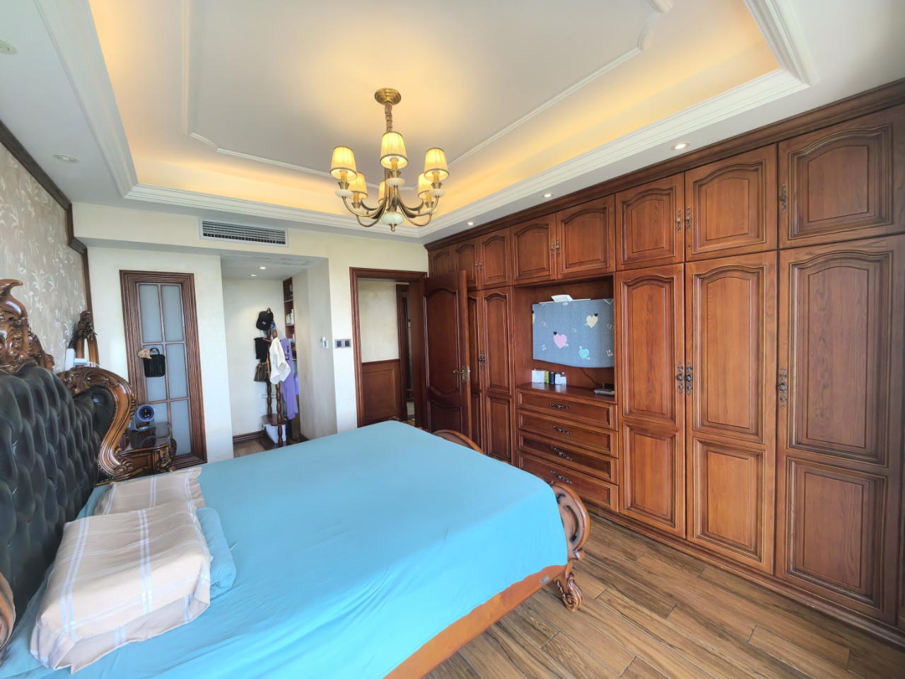 经世皇城 4室2厅2卫 108.0万 经世皇城 4室2厅2卫 108.0万室内图