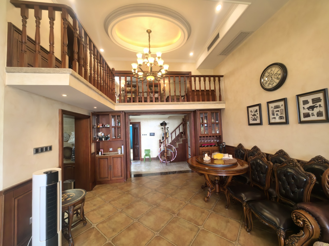 经世皇城 4室2厅2卫 108.0万 经世皇城 4室2厅2卫 108.0万室内图