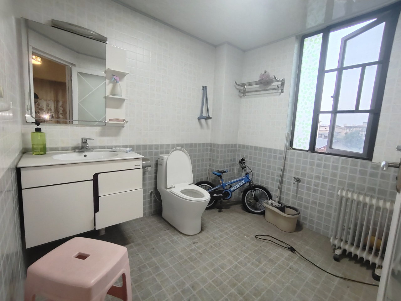 凯旋名门人民中路1006号 3室2厅2卫 69.8万 凯旋名门人民中路1006号 3室2厅2卫 69.8万室内图