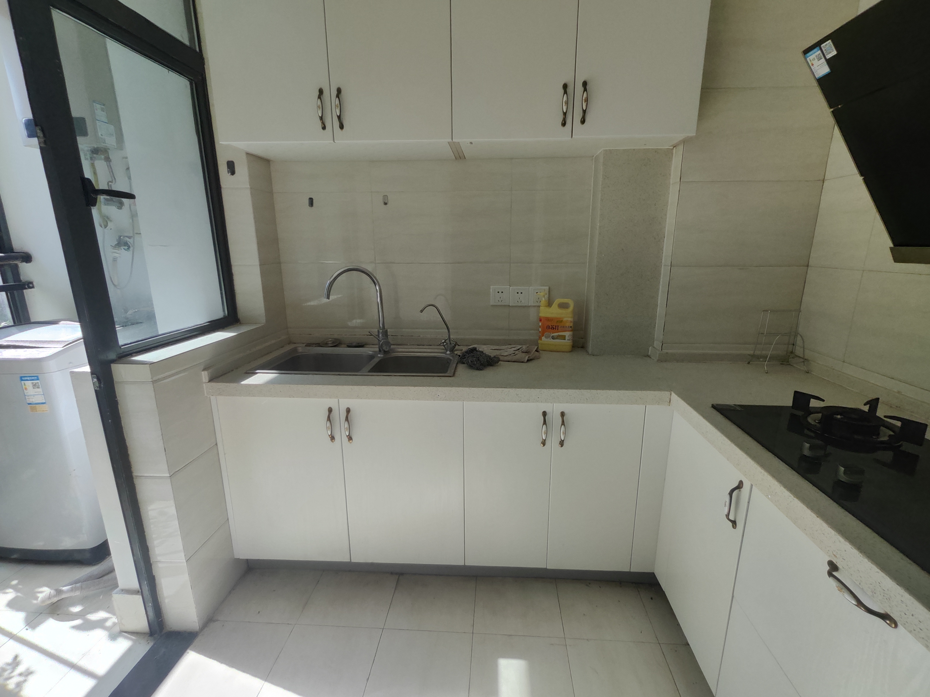 经世龙城  3室2厅1卫    55.0万 经世龙城  3室2厅1卫    55.0万室内图