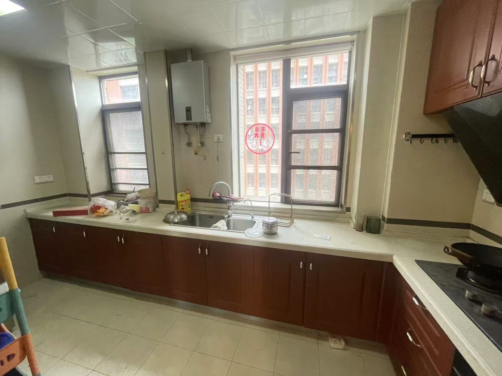 中泰财富湘江 3室2厅2卫 67.8万 中泰财富湘江 3室2厅2卫 67.8万室内图