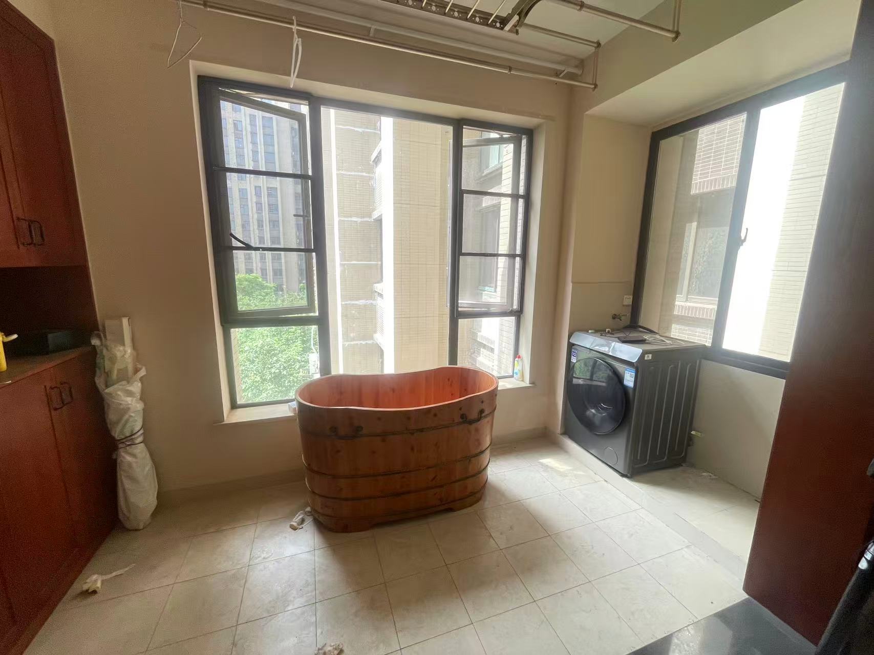 中泰财富湘江 3室2厅2卫 67.8万 中泰财富湘江 3室2厅2卫 67.8万室内图