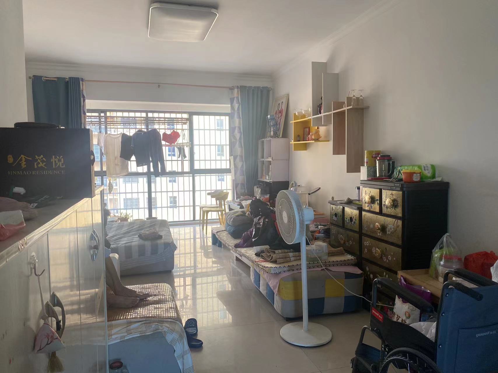 上善国际(翰林府) 3室2厅1卫 35.0万 上善国际(翰林府) 3室2厅1卫 35.0万室内图