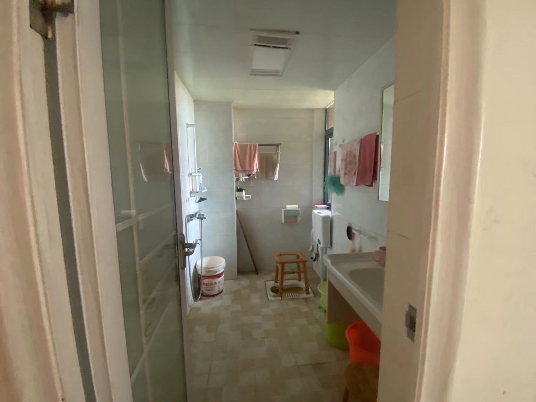 上善国际(翰林府) 3室2厅1卫 35.0万 上善国际(翰林府) 3室2厅1卫 35.0万室内图