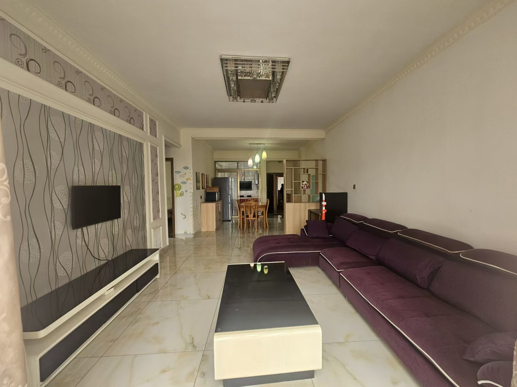 颐景园3期协力小区 2室2厅1卫 30.0万 颐景园3期协力小区 2室2厅1卫 30.0万室内图