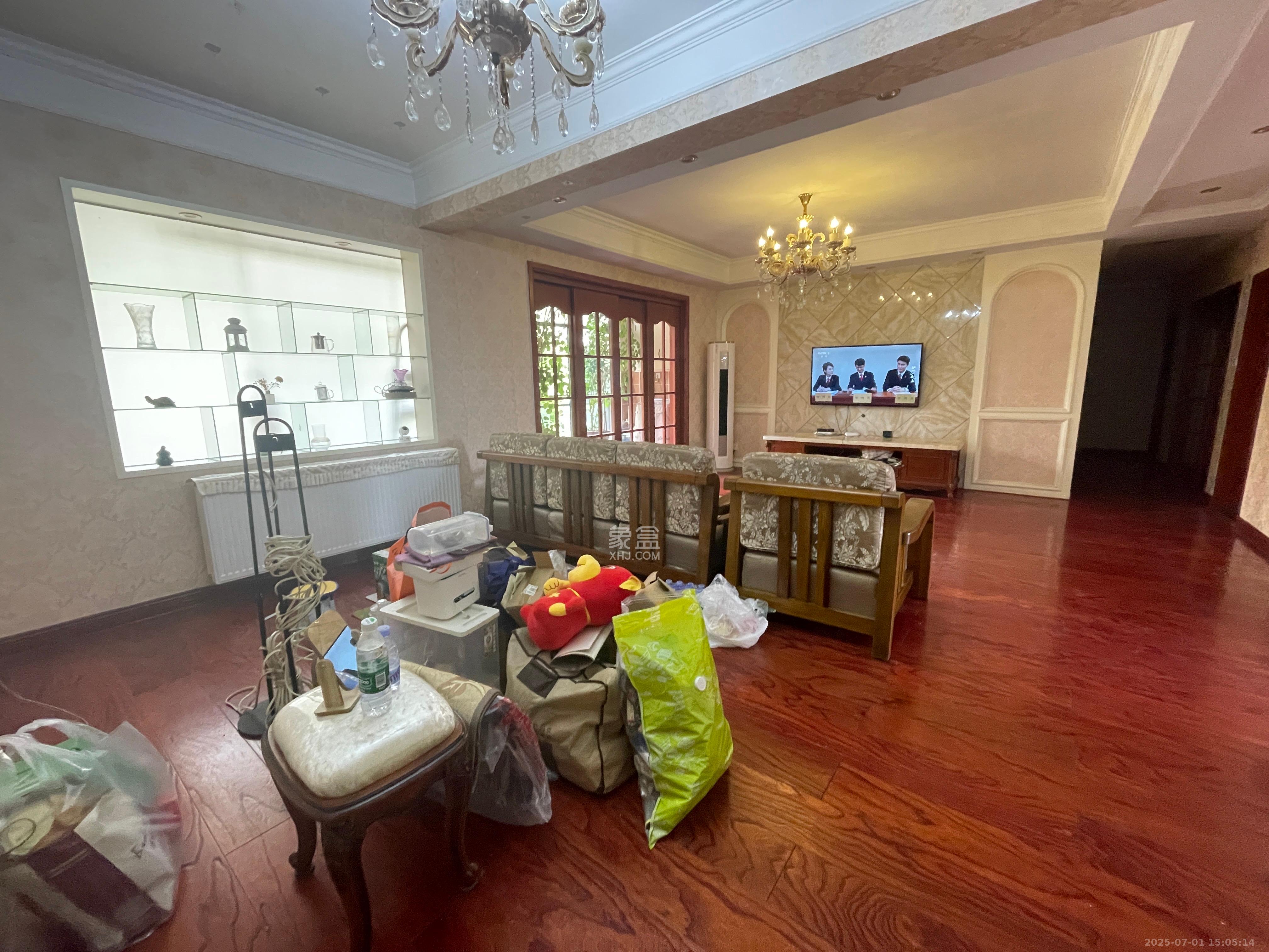 湘府十城(汇财御景湾新寓,汇财国际)  5室2厅3卫    3200.0元/月 湘府十城(汇财御景湾新寓,汇财国际)  5室2厅3卫    3200.0元/月