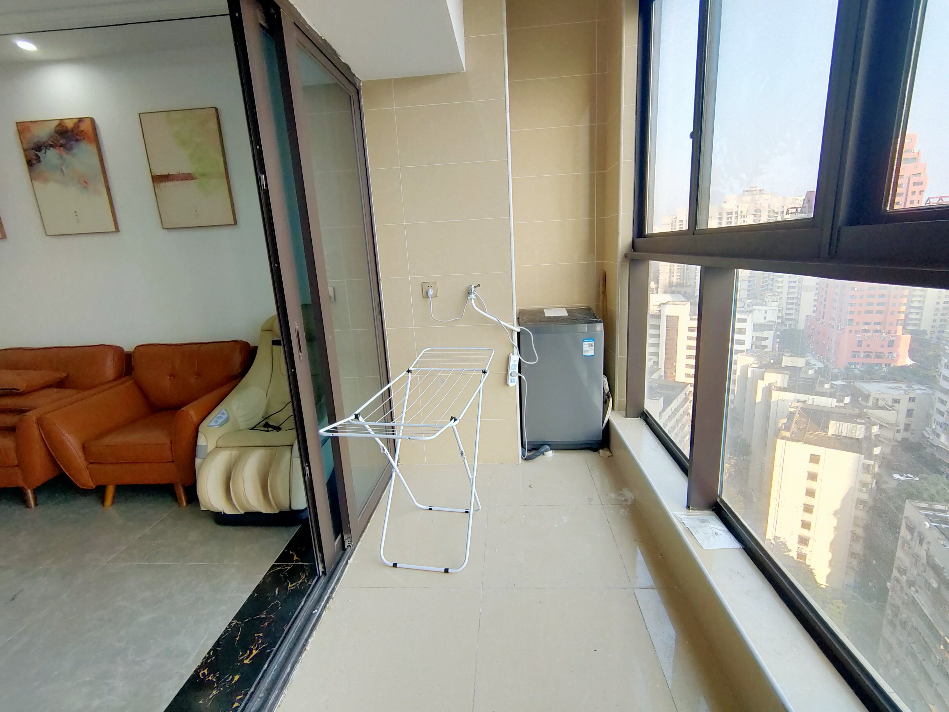 华润中心 3室2厅2卫 5500.00元/月 华润中心 3室2厅2卫 5500.00元/月室内图