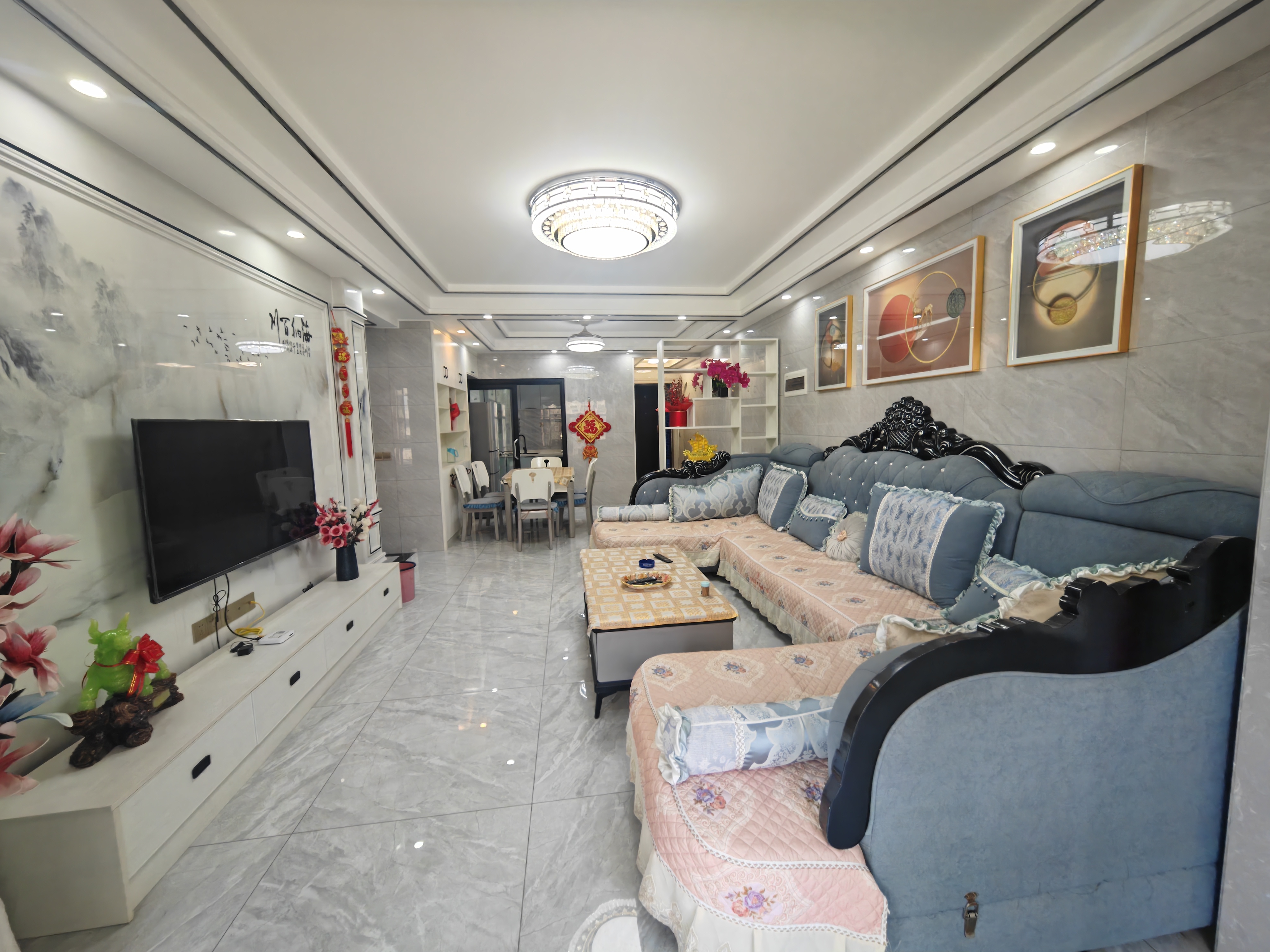 美的梧桐庄园 3室2厅2卫 2580.0元/月 美的梧桐庄园 3室2厅2卫 2580.0元/月室内图