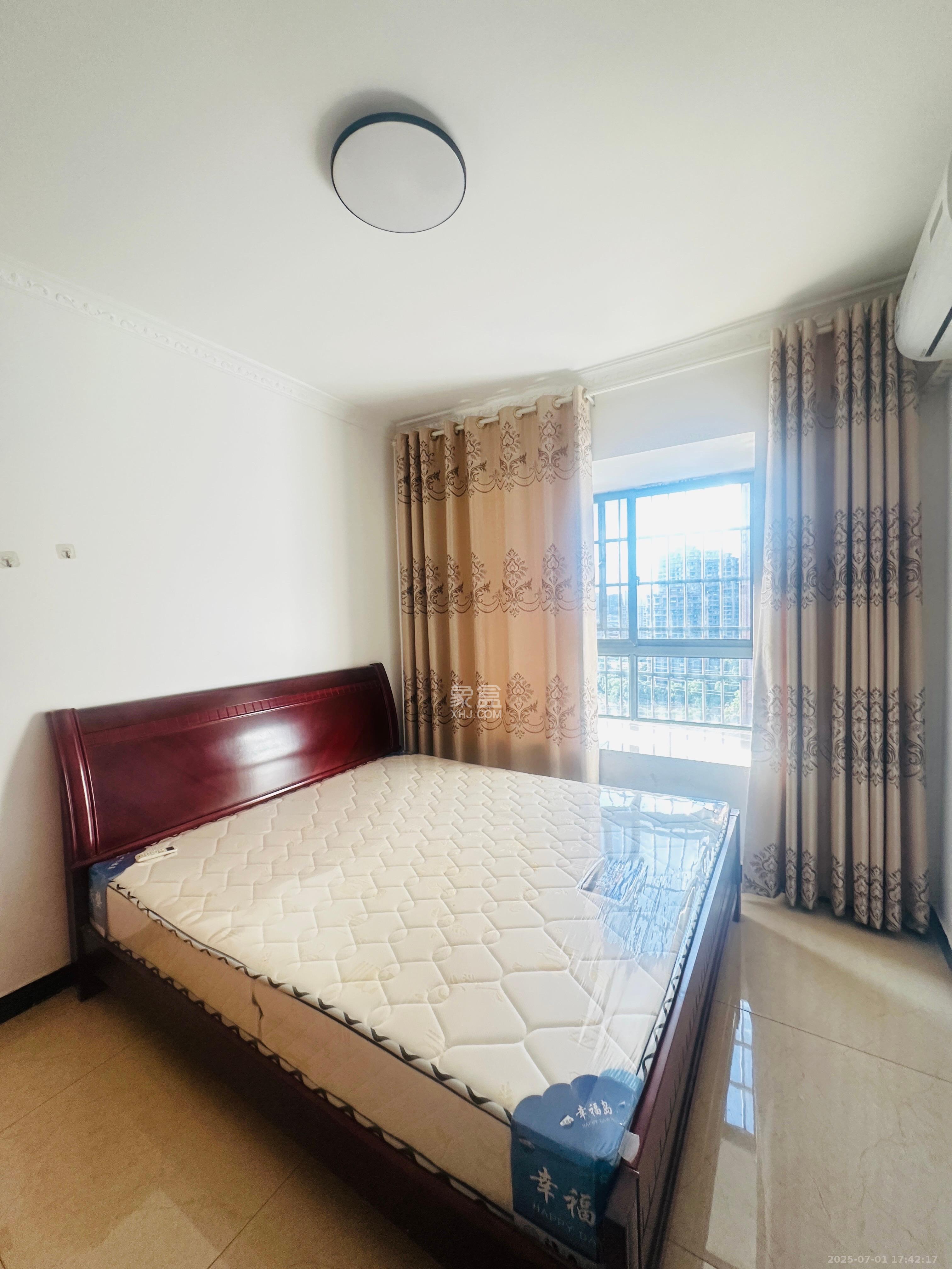 东业上城嘉苑(晟悦国际) 4室2厅2卫 2400.0元/月 东业上城嘉苑(晟悦国际) 4室2厅2卫 2400.0元/月室内图