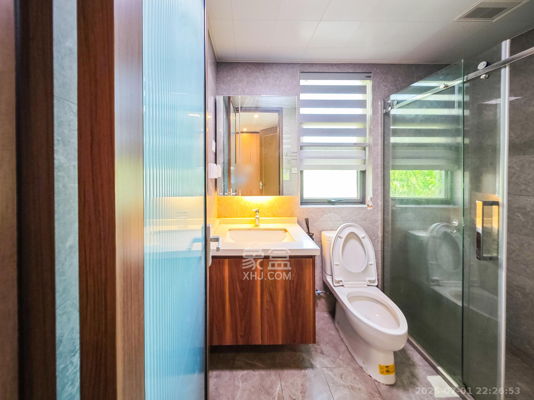 长沙万境潇湘 4室2厅2卫 119.0万 长沙万境潇湘 4室2厅2卫 119.0万卫生间