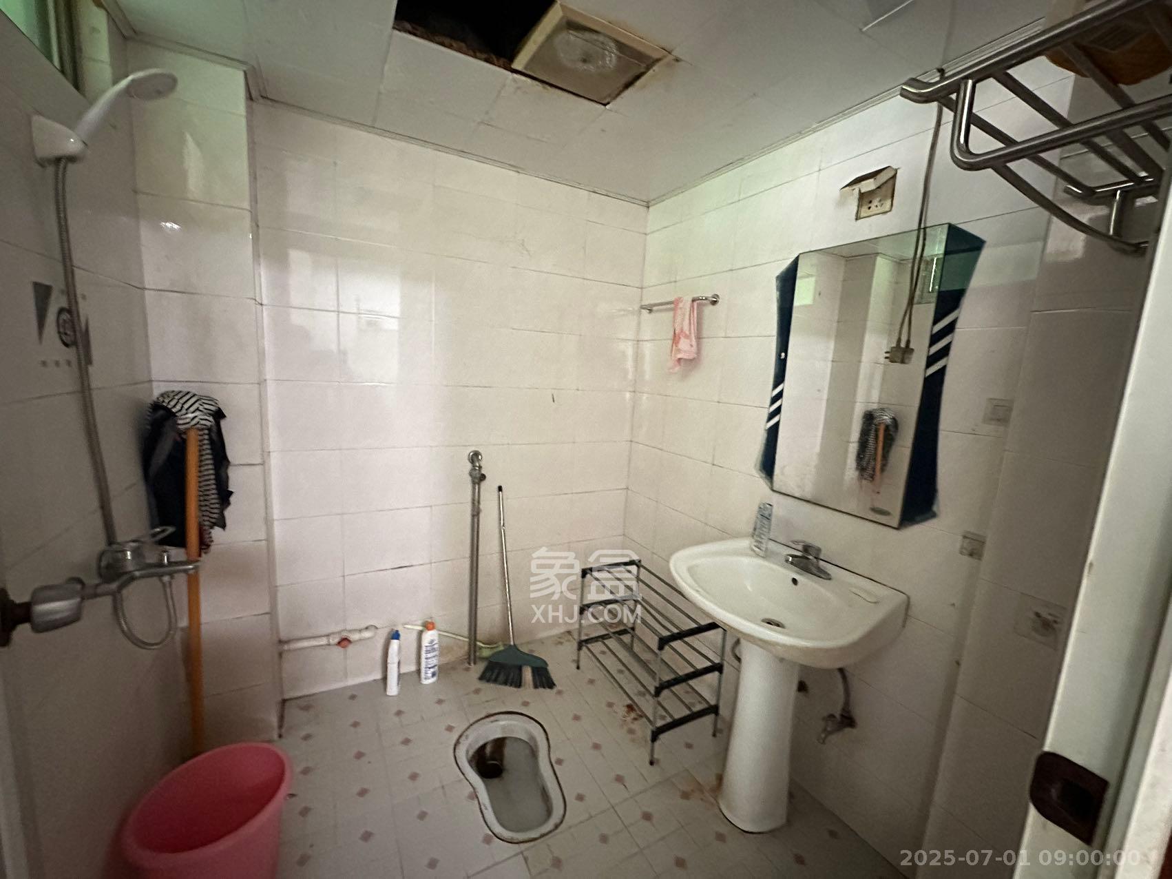 中南汽车世界 3室2厅2卫 1200.0元/月 中南汽车世界 3室2厅2卫 1200.0元/月室内图