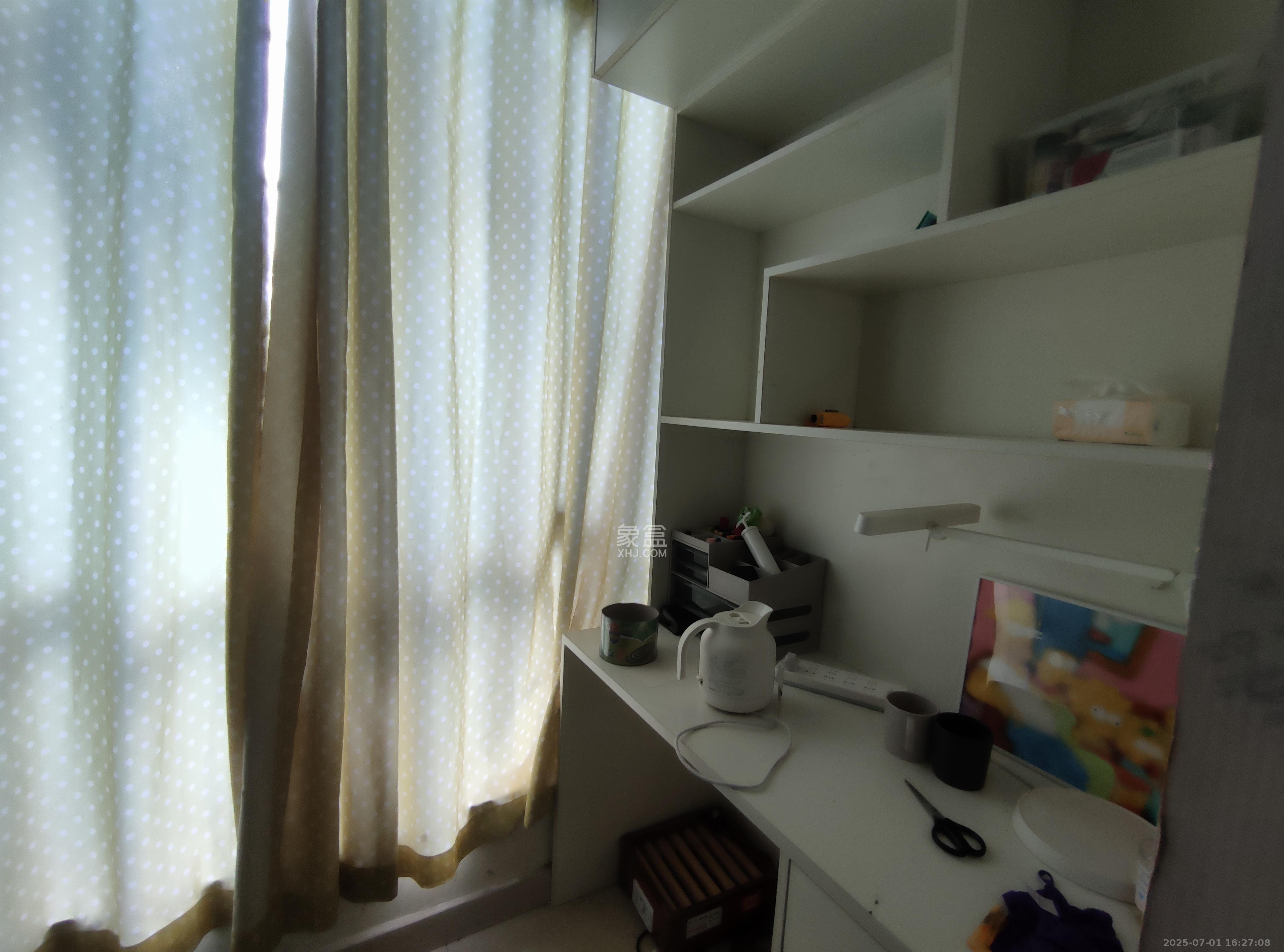 剑桥名门  1室1厅1卫   1600.00元/月室内图