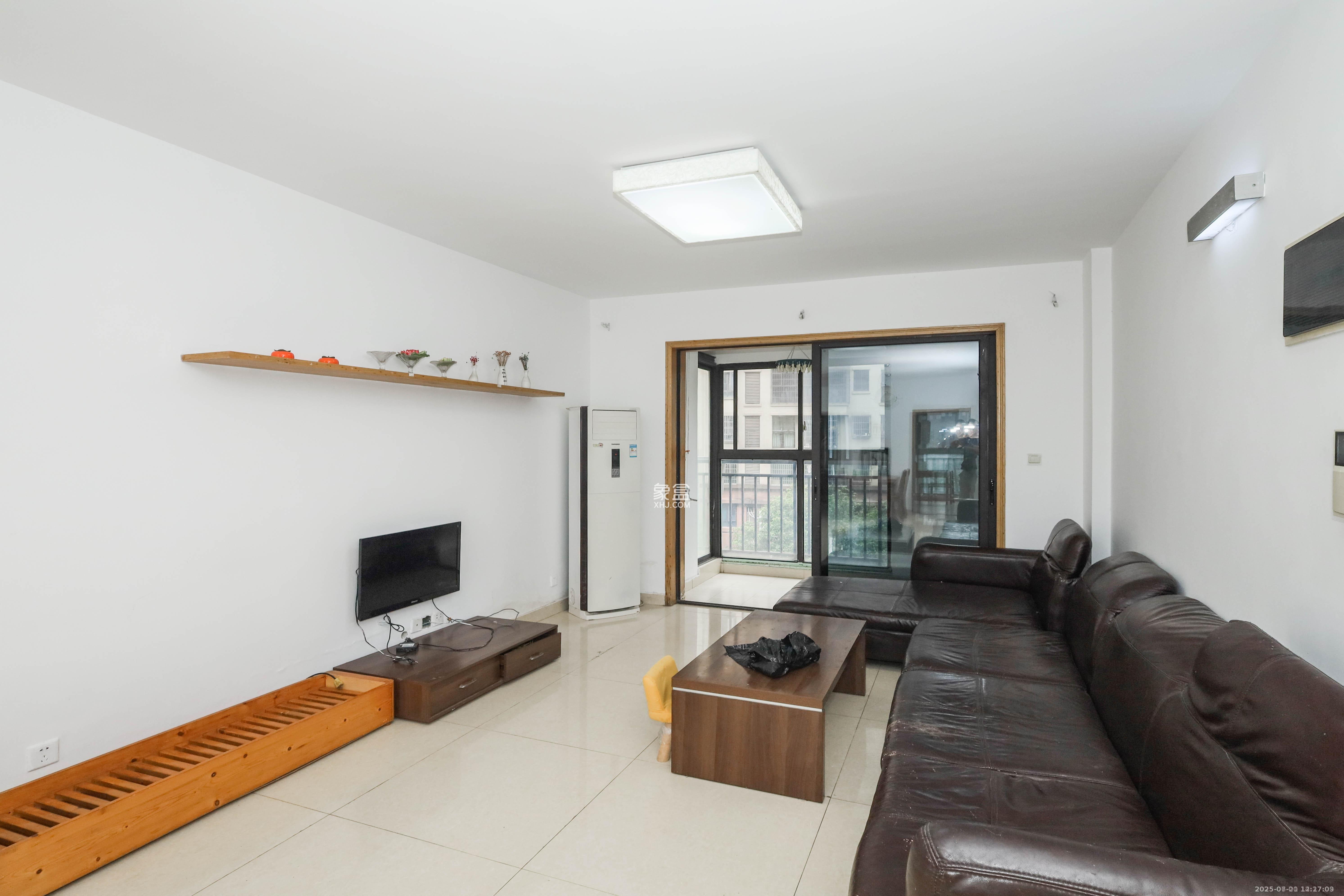 保利麓谷林语E区 3室2厅1卫 2300.0元/月 保利麓谷林语E区 3室2厅1卫 2300.0元/月室内图