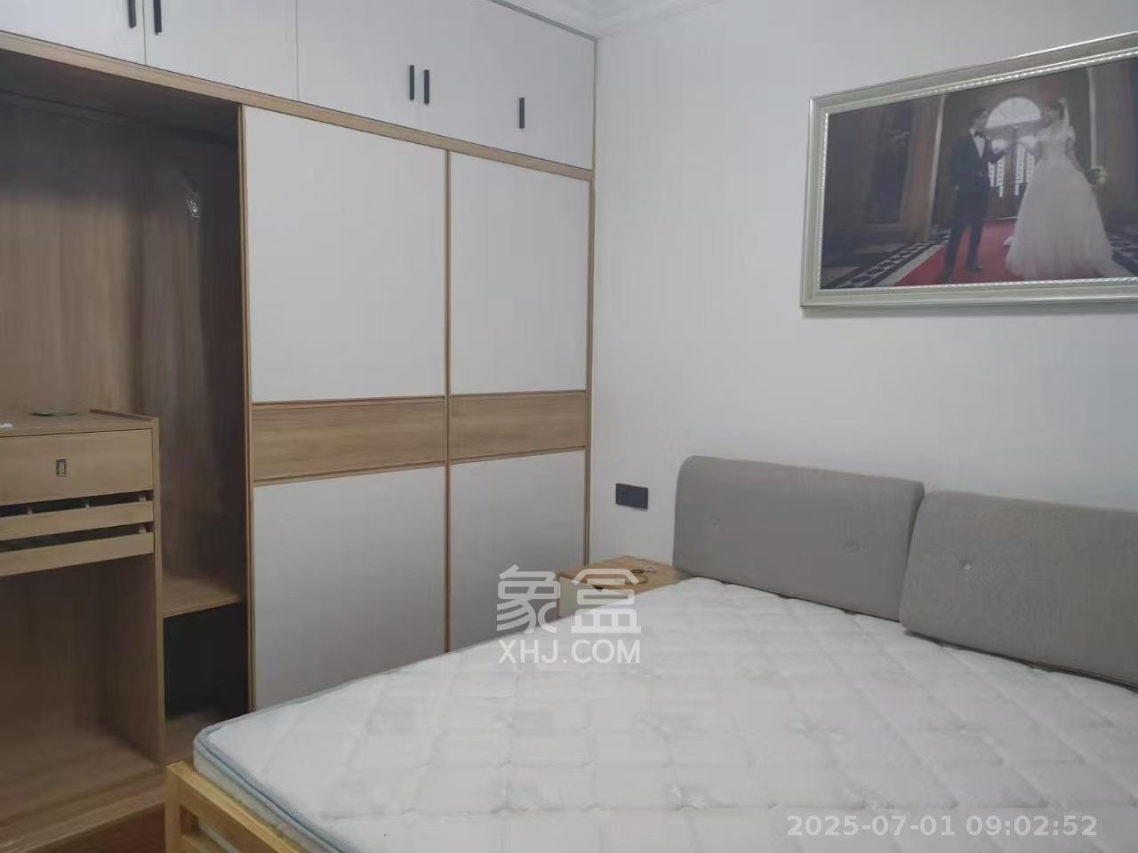 万达华府  3室2厅2卫   2000.00元/月室内图