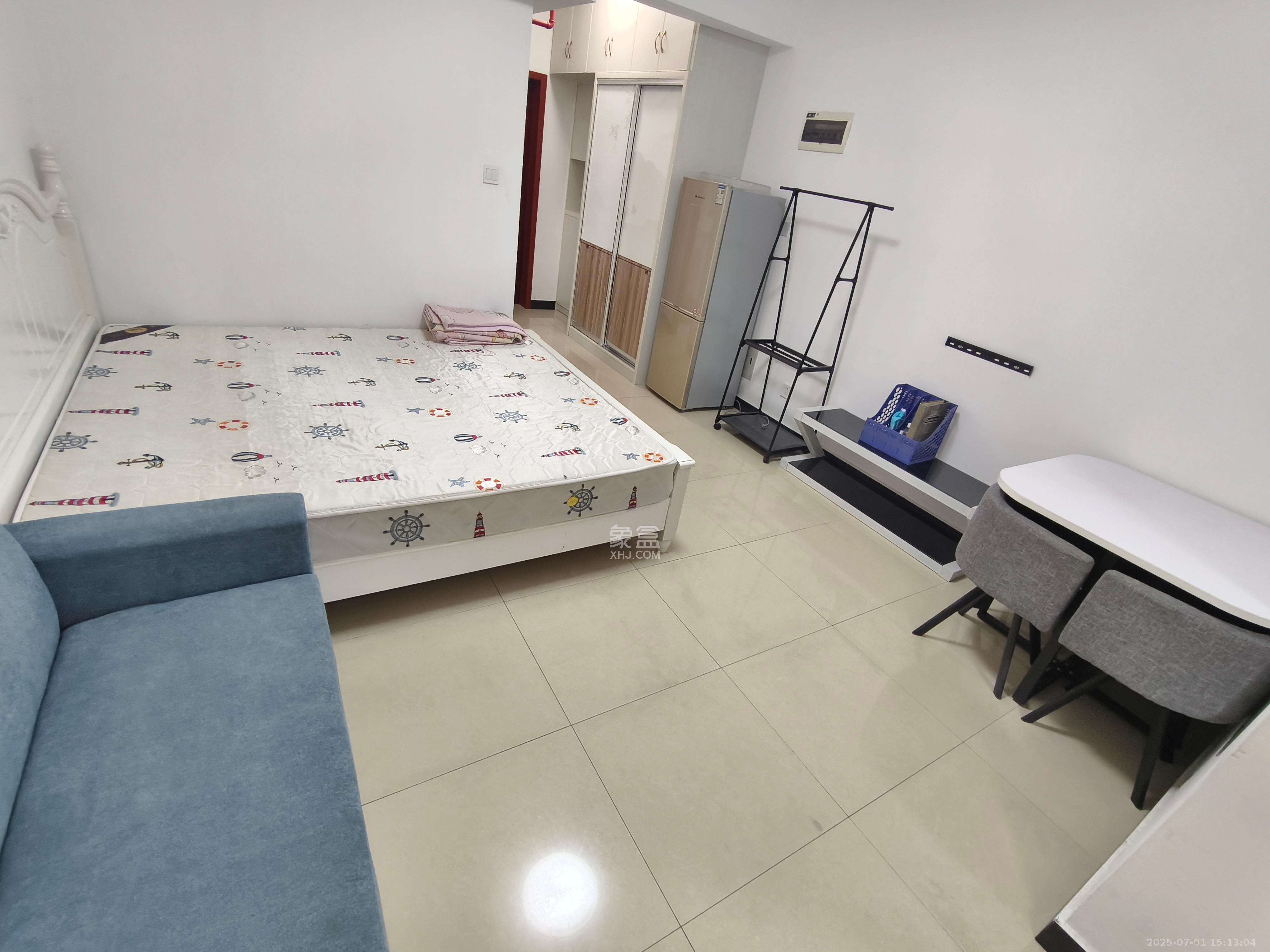 圭塘三小区  1室1厅1卫    1700.0元/月室内图