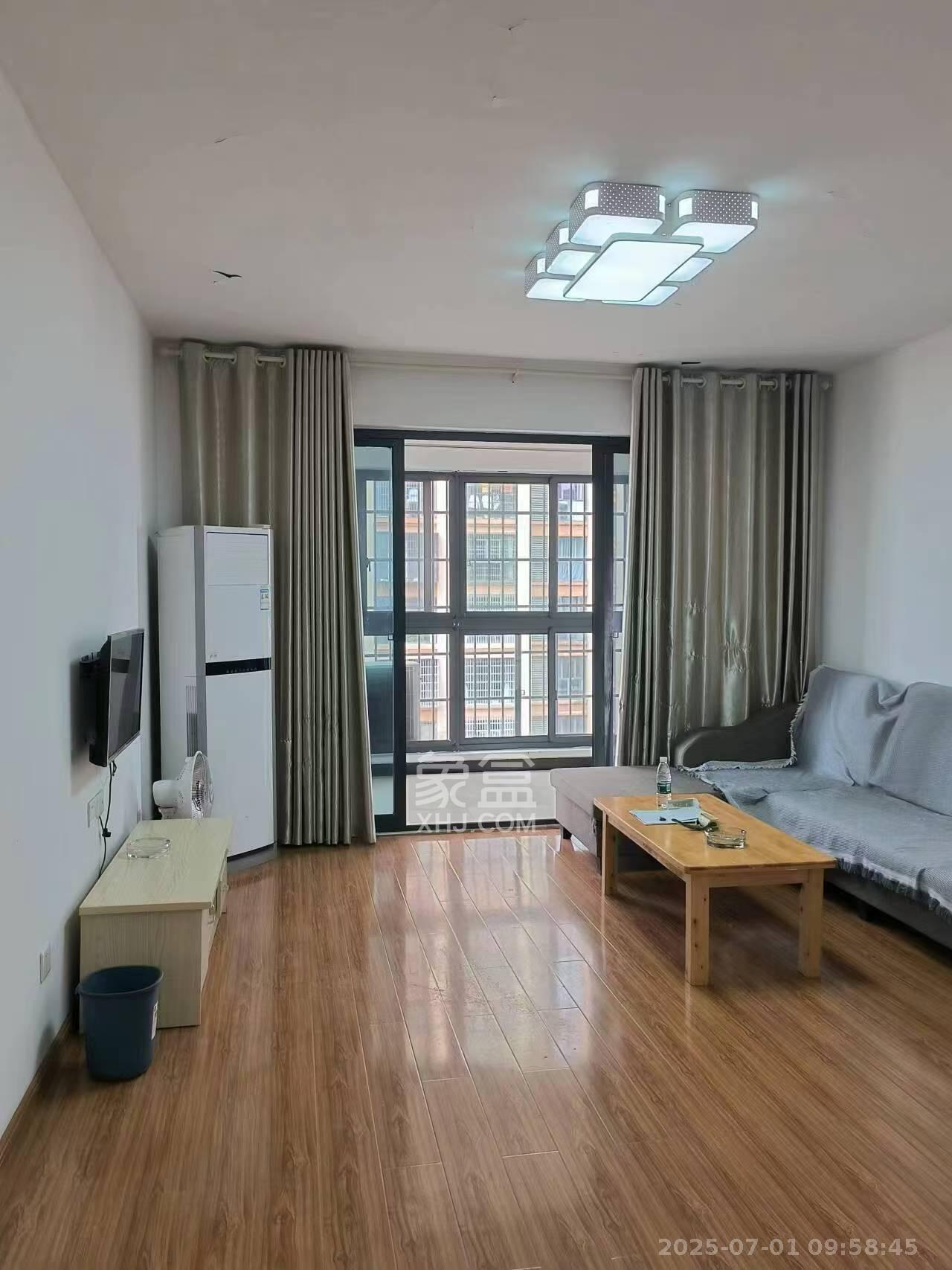 长龙湾 4室2厅2卫 2000.0元/月 长龙湾 4室2厅2卫 2000.0元/月室内图