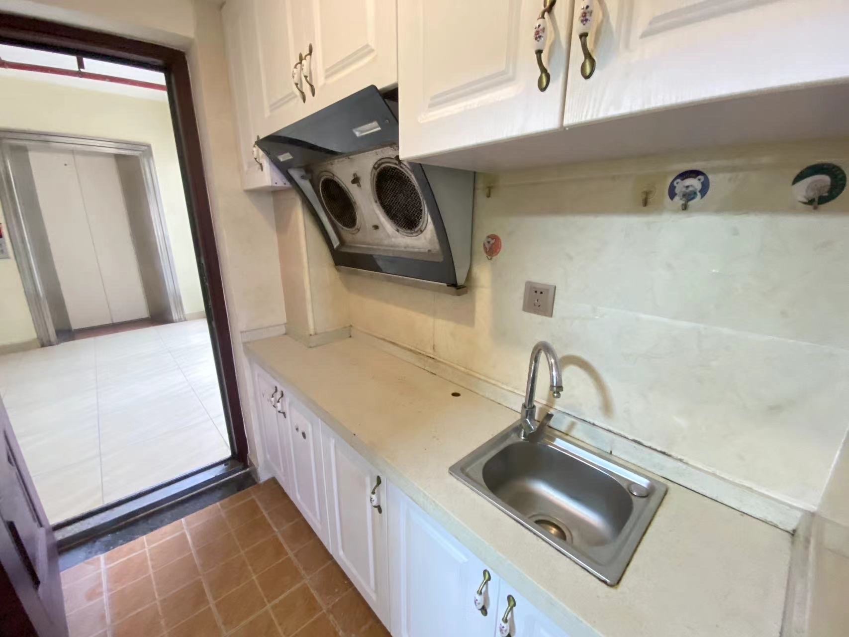 书馨苑 1室1厅1卫 1600.0元/月 书馨苑 1室1厅1卫 1600.0元/月室内图