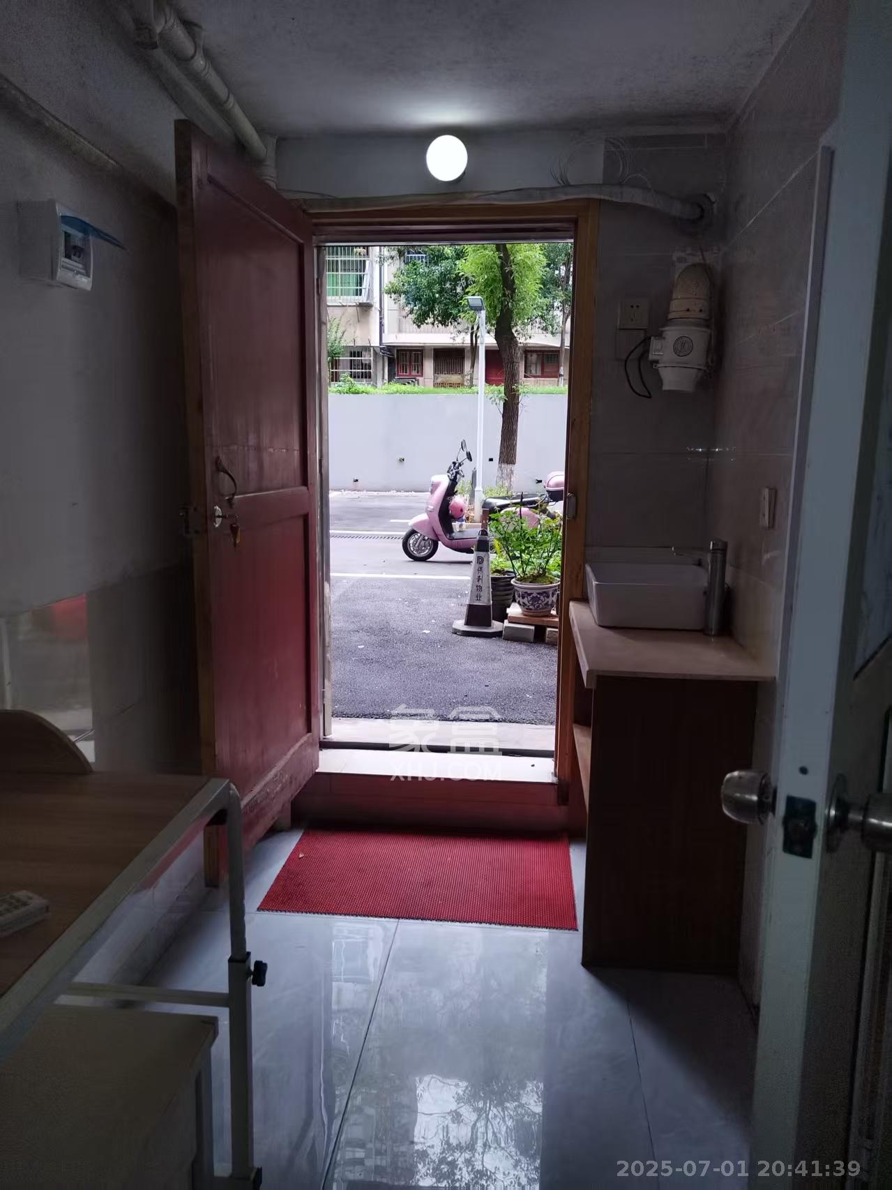 科大景园 1室0厅0卫 600.0元/月 科大景园 1室0厅0卫 600.0元/月室内图