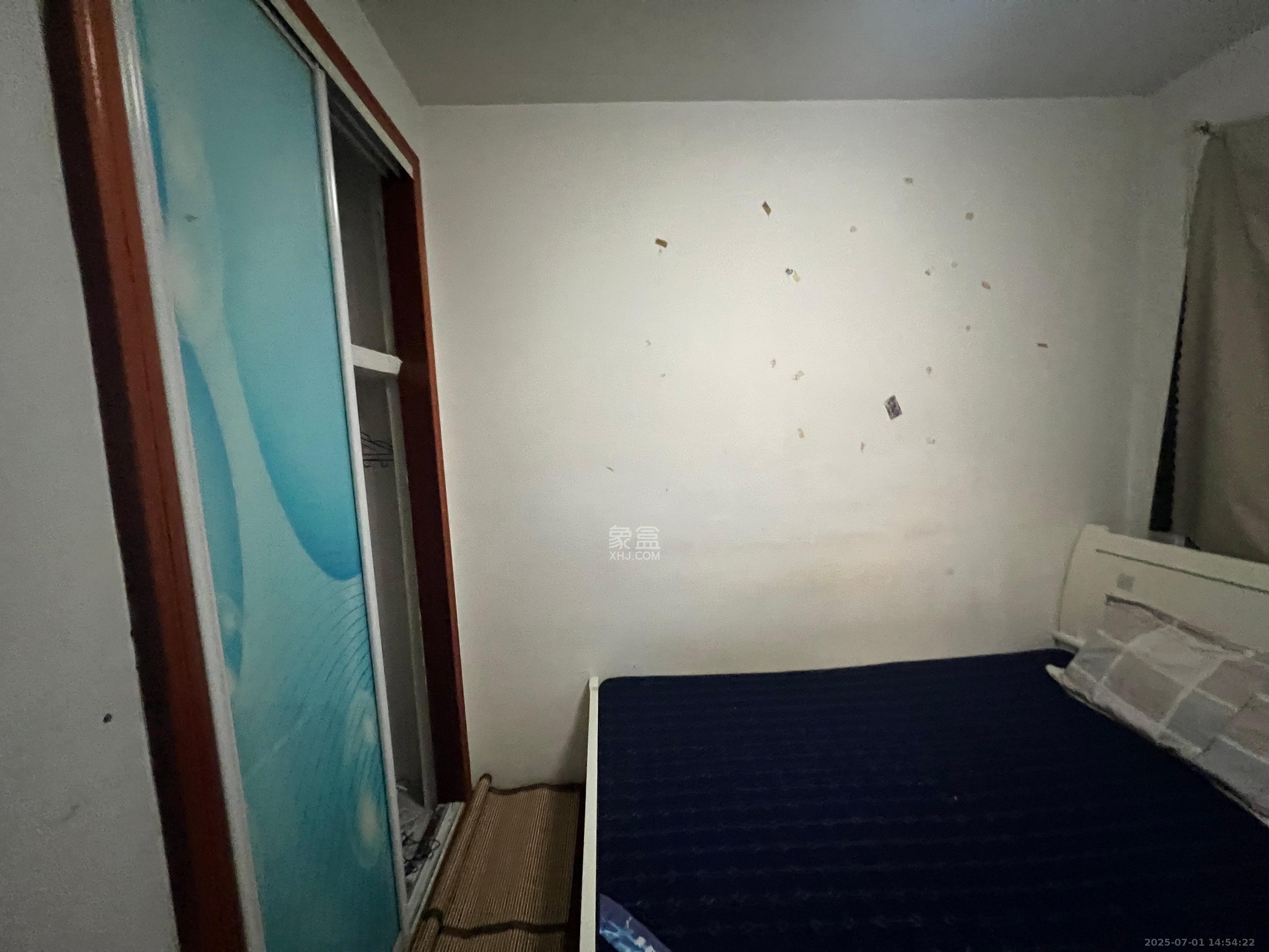 新兴小区(杨家山社区) 2室1厅1卫 1600.0元/月 新兴小区(杨家山社区) 2室1厅1卫 1600.0元/月室内图