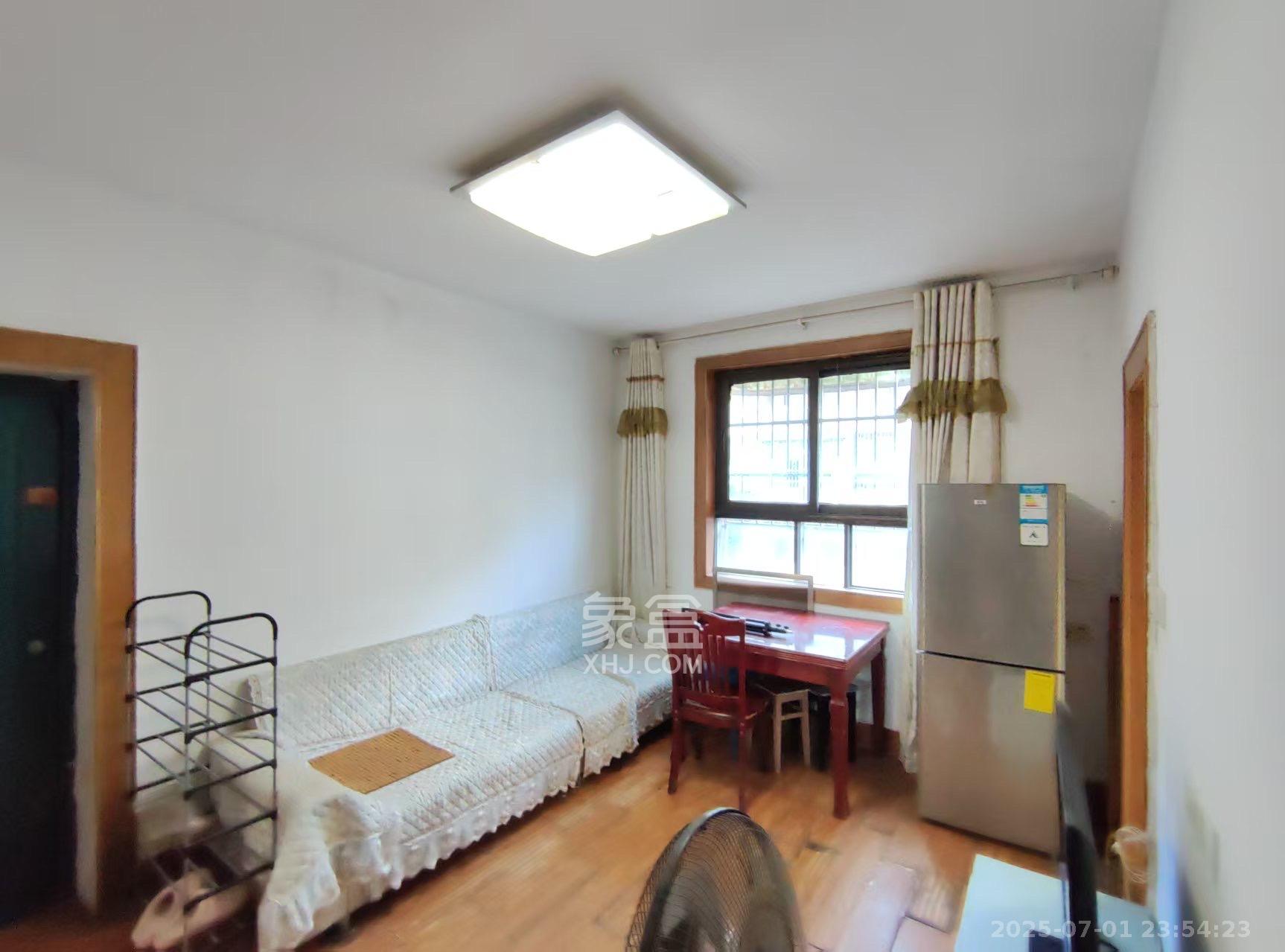 五金矿产进出口集团公司宿舍 2室1厅1卫 1600.0元/月 五金矿产进出口集团公司宿舍 2室1厅1卫 1600.0元/月室内图