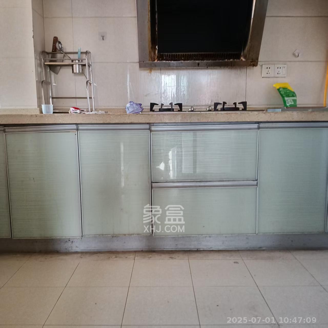 华润凤凰城三期 2室2厅1卫 1700.0元/月 华润凤凰城三期 2室2厅1卫 1700.0元/月室内图