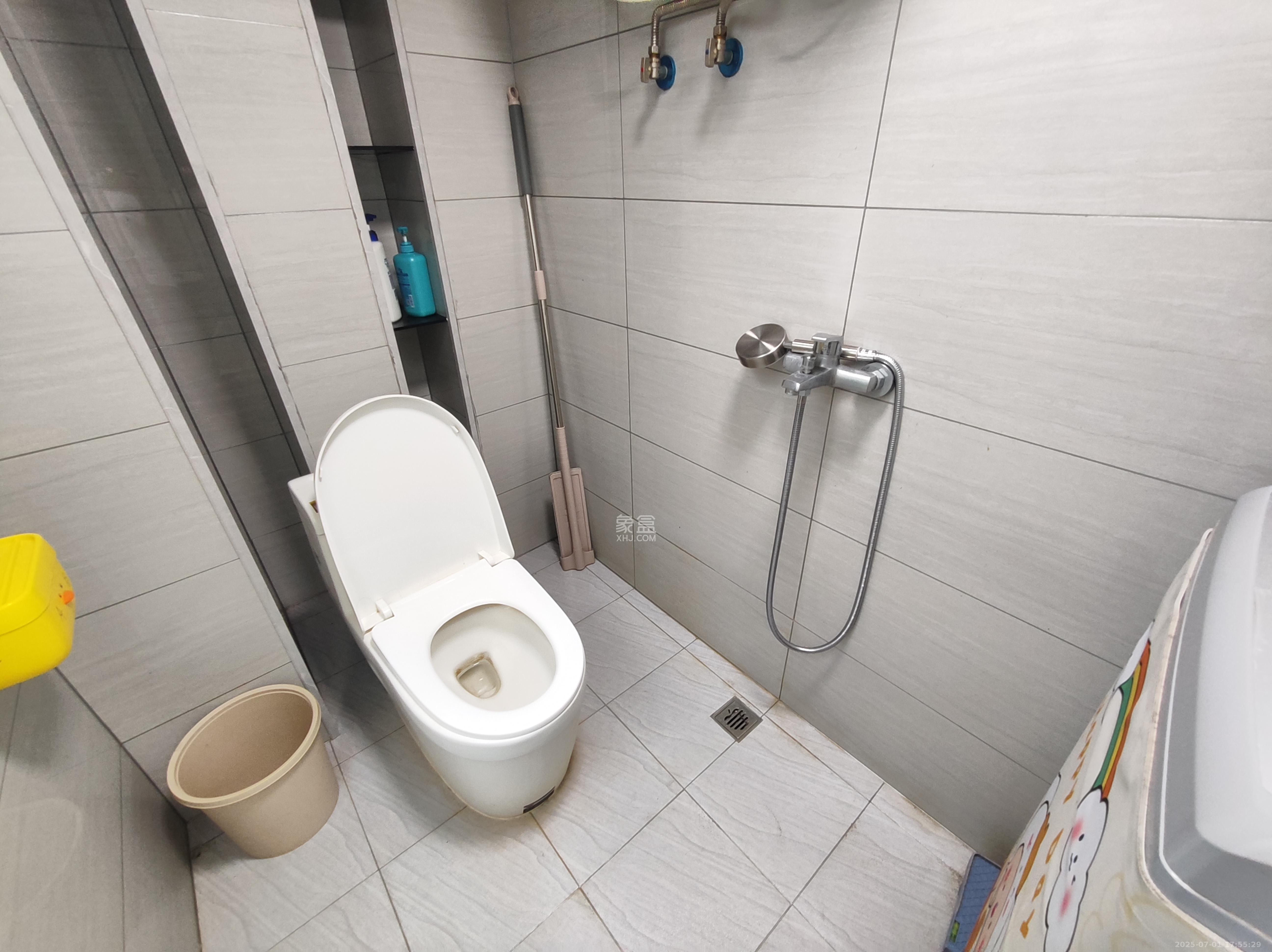 碧桂园城市之光  1室0厅1卫   1600.00元/月室内图