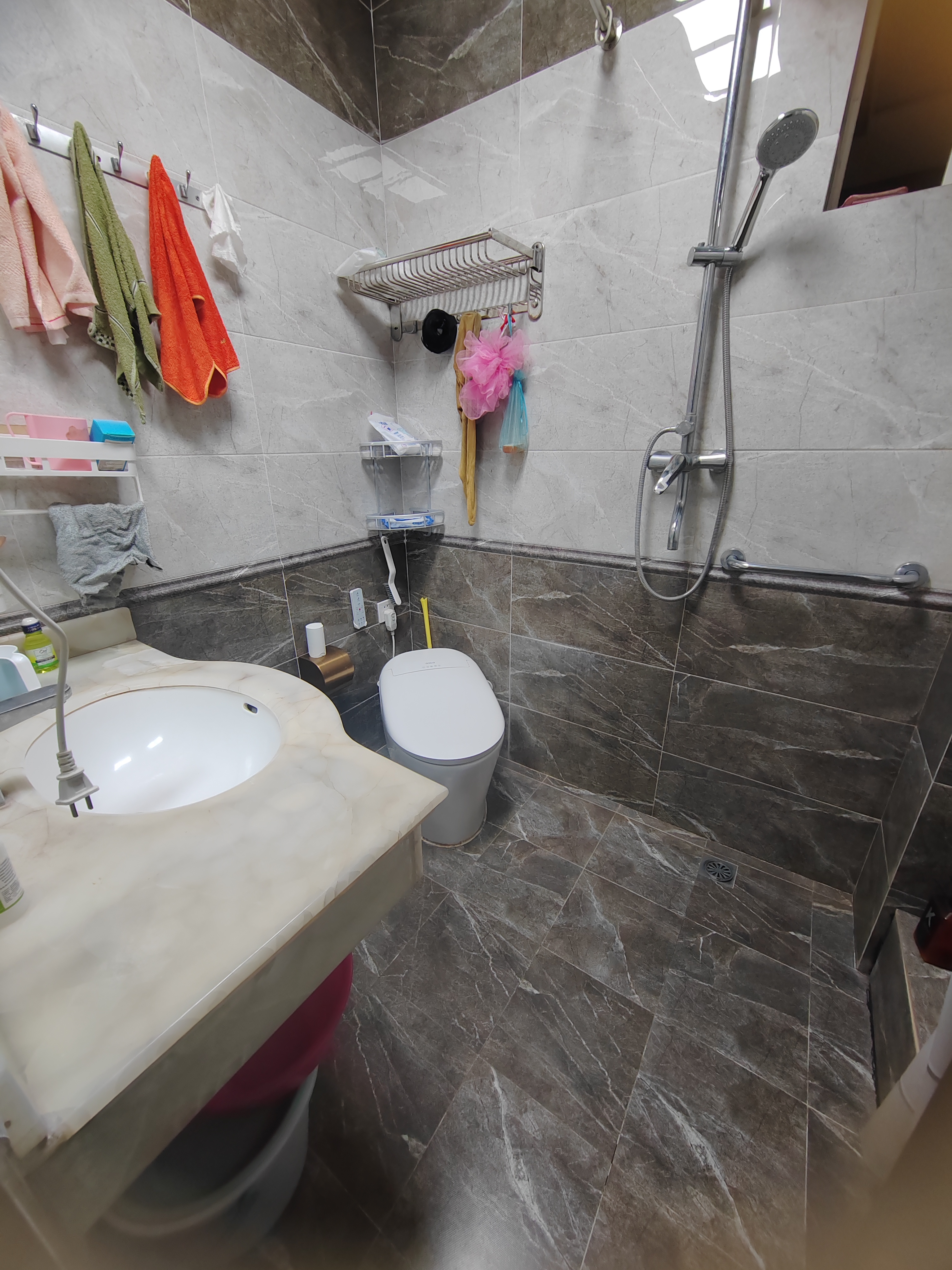 昌茂清华园 2室1厅1卫 137.0万 昌茂清华园 2室1厅1卫 137.0万客厅