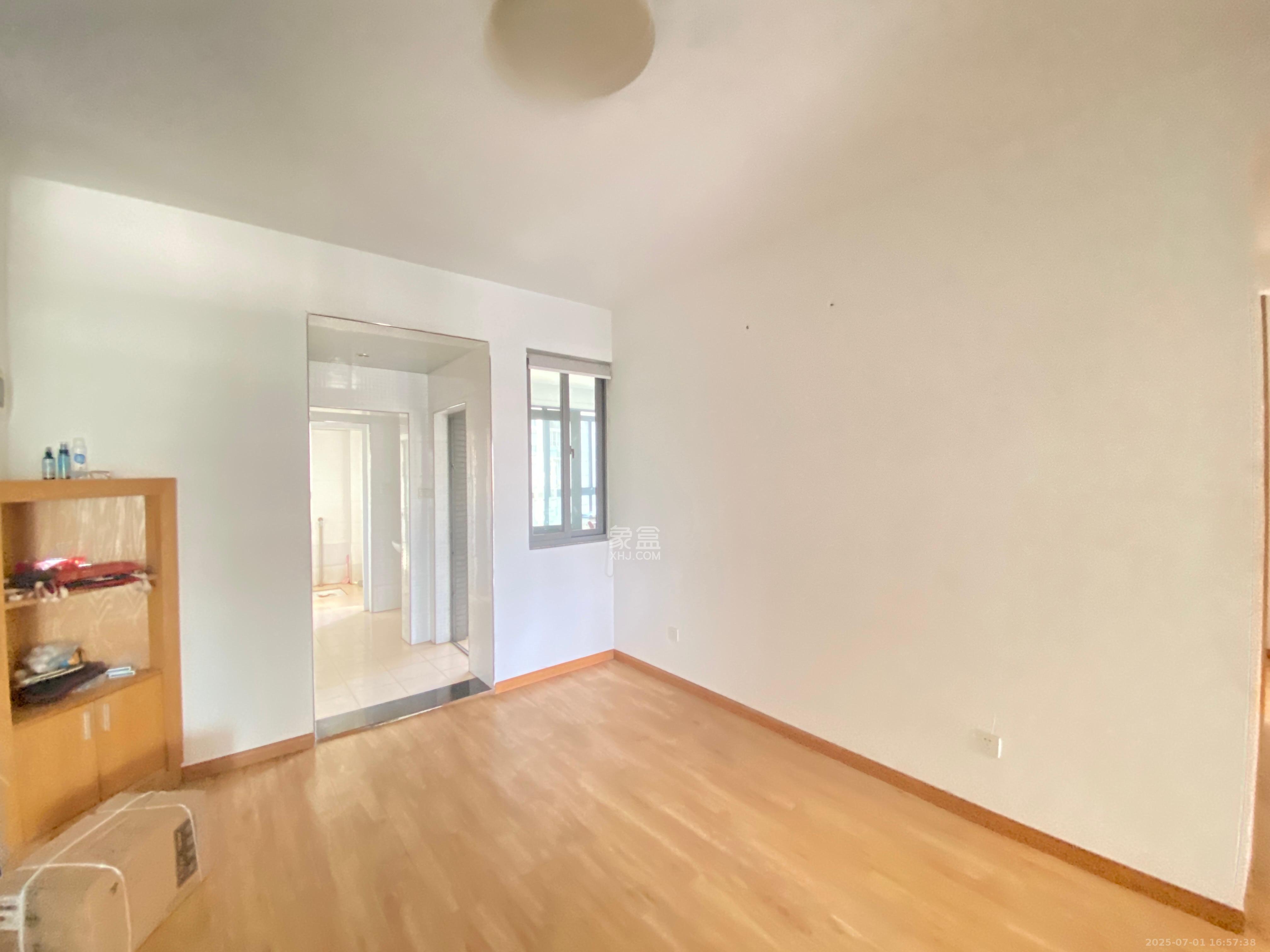 建鸿达华都（华都小户型及大华写字楼）  1室2厅1卫   5500.00元/月室内图
