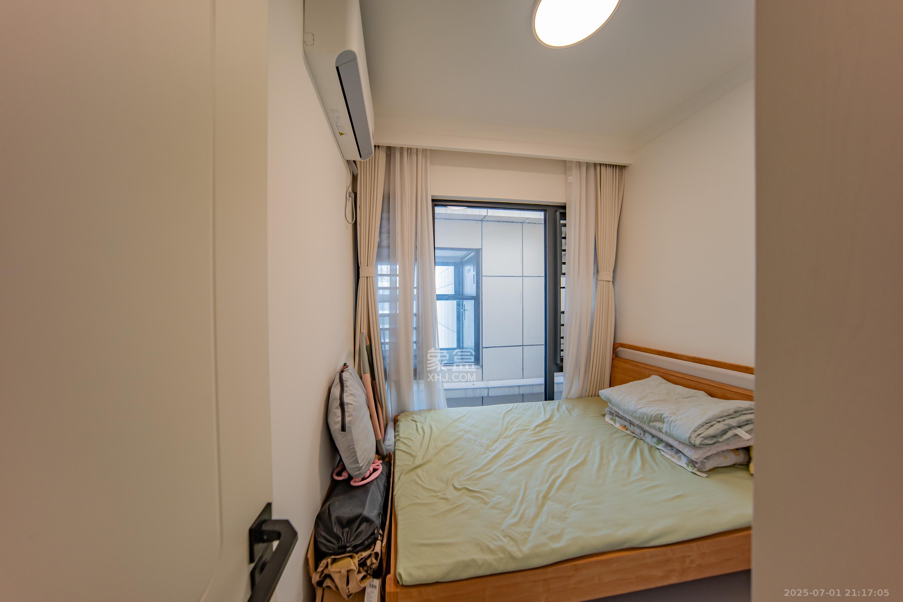 建投象山国际  3室2厅2卫   137.00万卧室