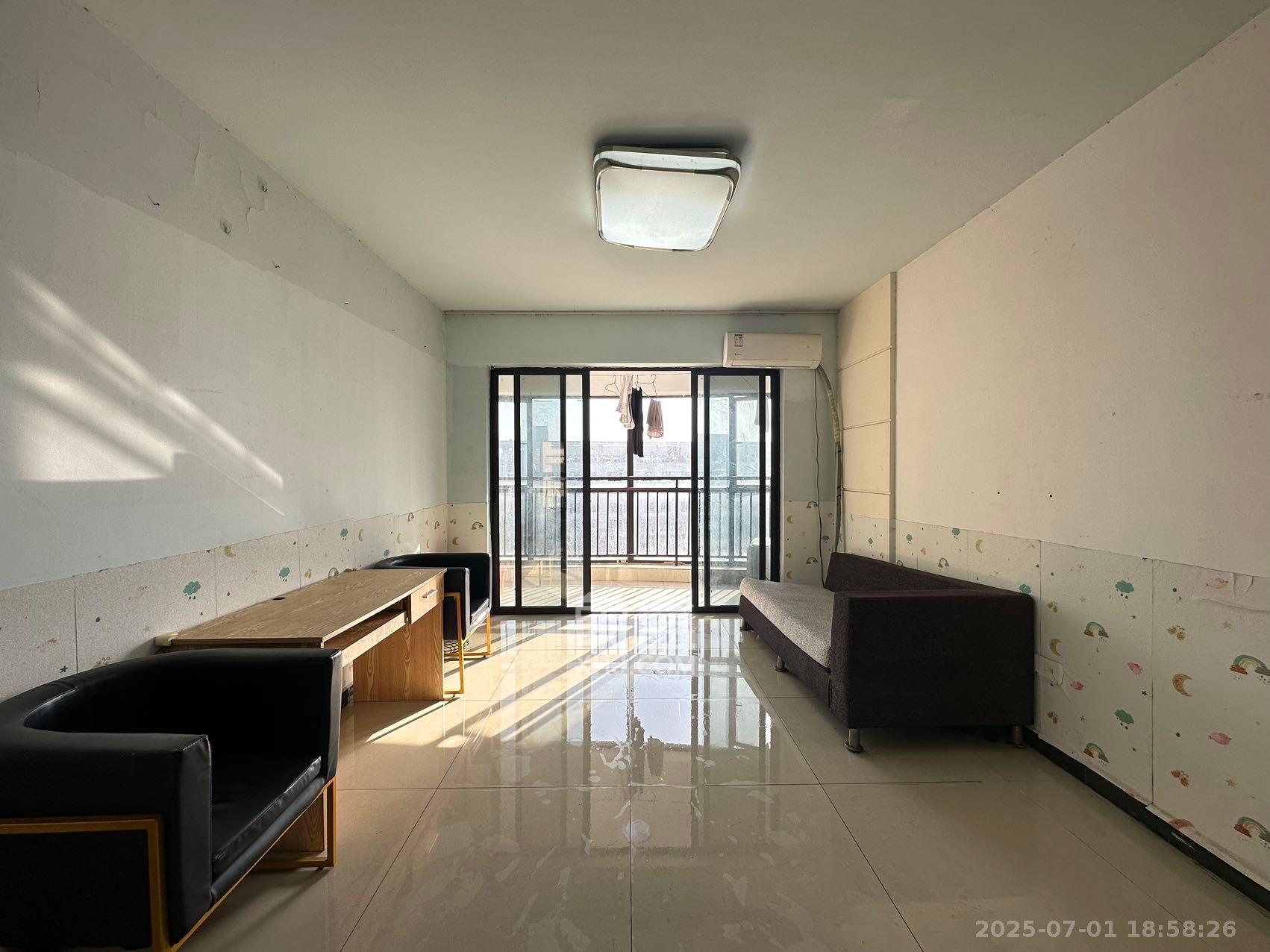 保利麓谷林语F区 3室2厅1卫 1800.0元/月 保利麓谷林语F区 3室2厅1卫 1800.0元/月室内图