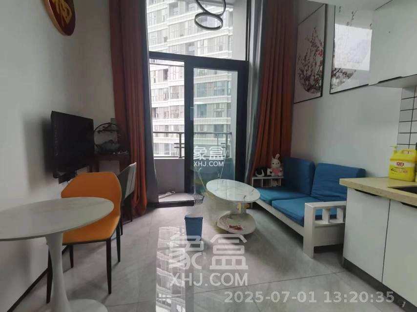 碧桂园星荟  1室1厅1卫    1300.0元/月 碧桂园星荟  1室1厅1卫    1300.0元/月室内图