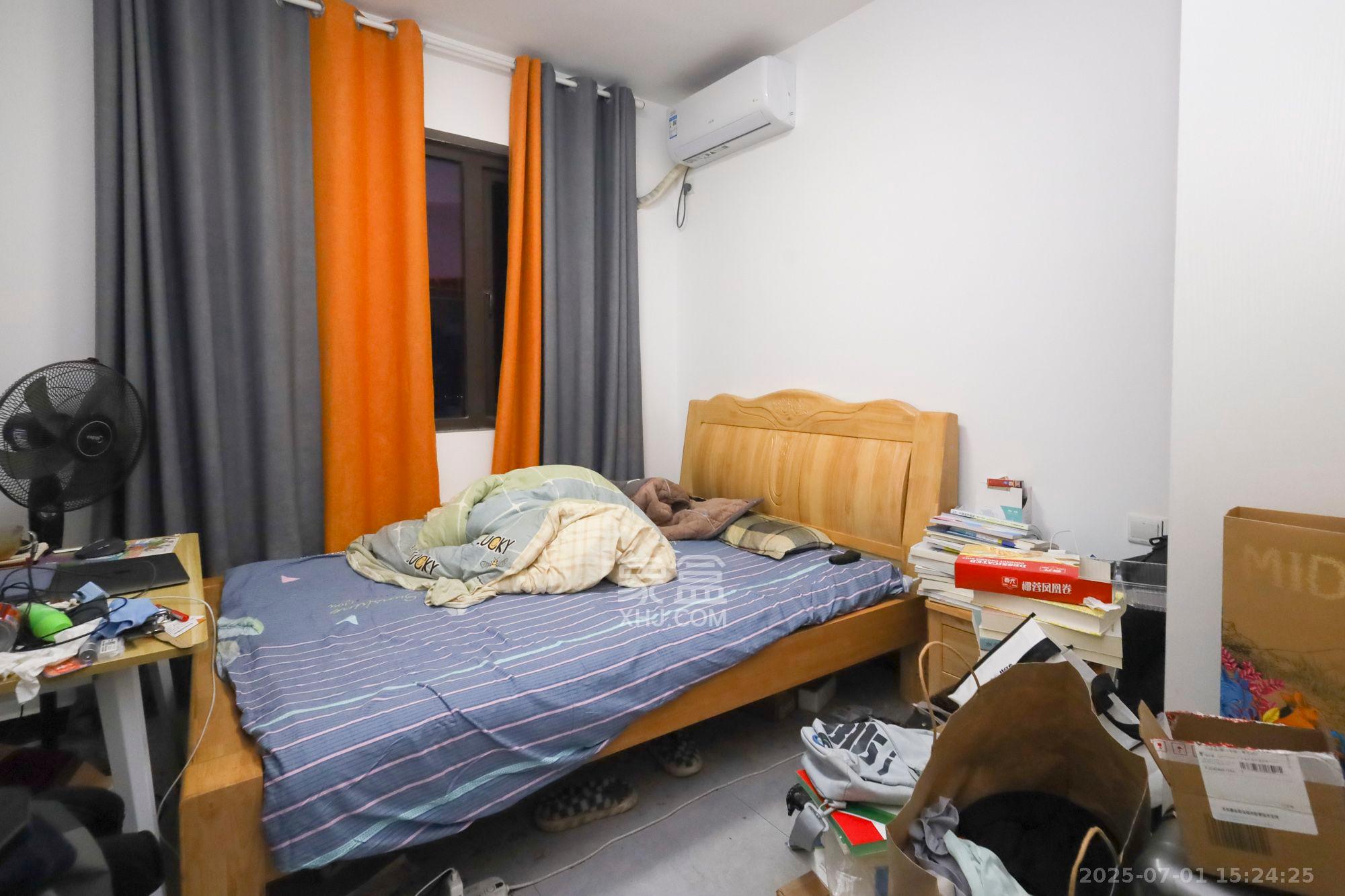 山语城三期 4室2厅2卫 2500.0元/月 山语城三期 4室2厅2卫 2500.0元/月室内图