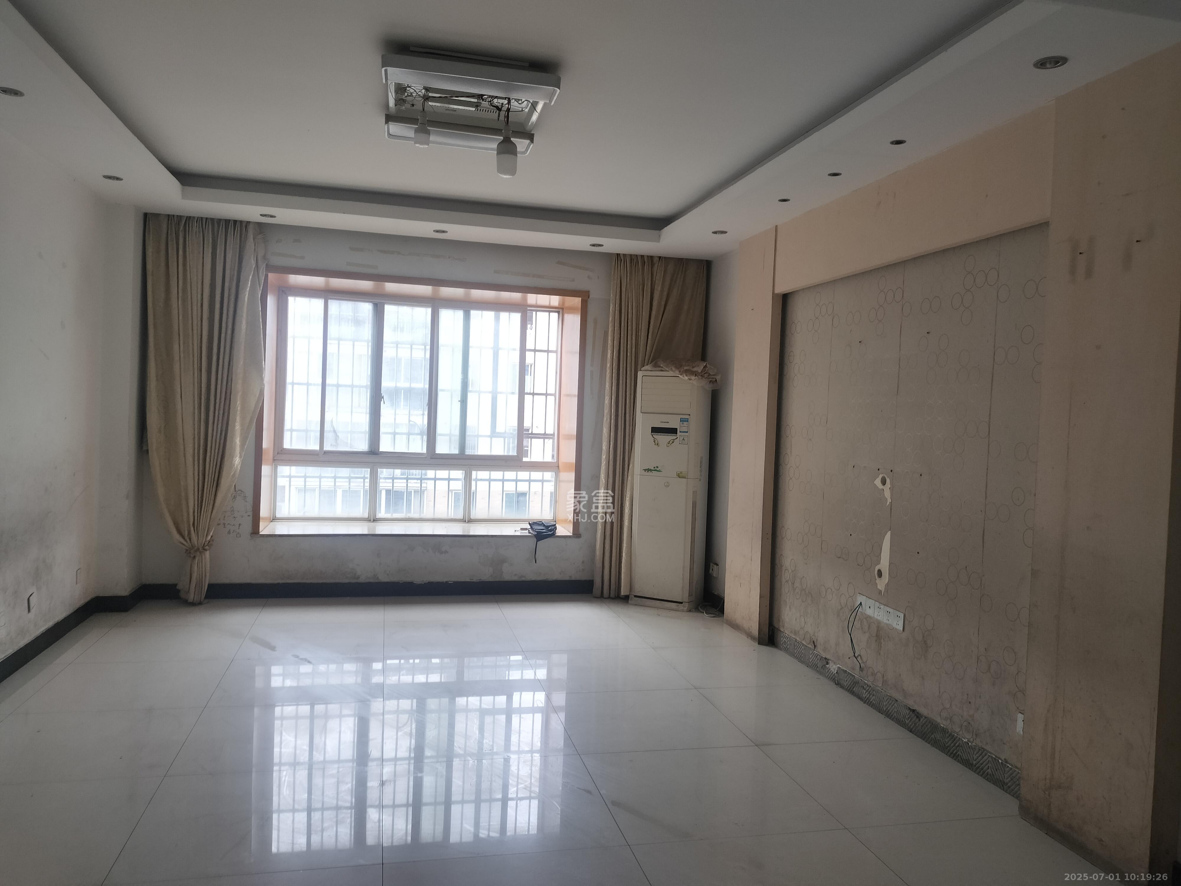 筑梦园 3室2厅2卫 2000.0元/月 筑梦园 3室2厅2卫 2000.0元/月室内图