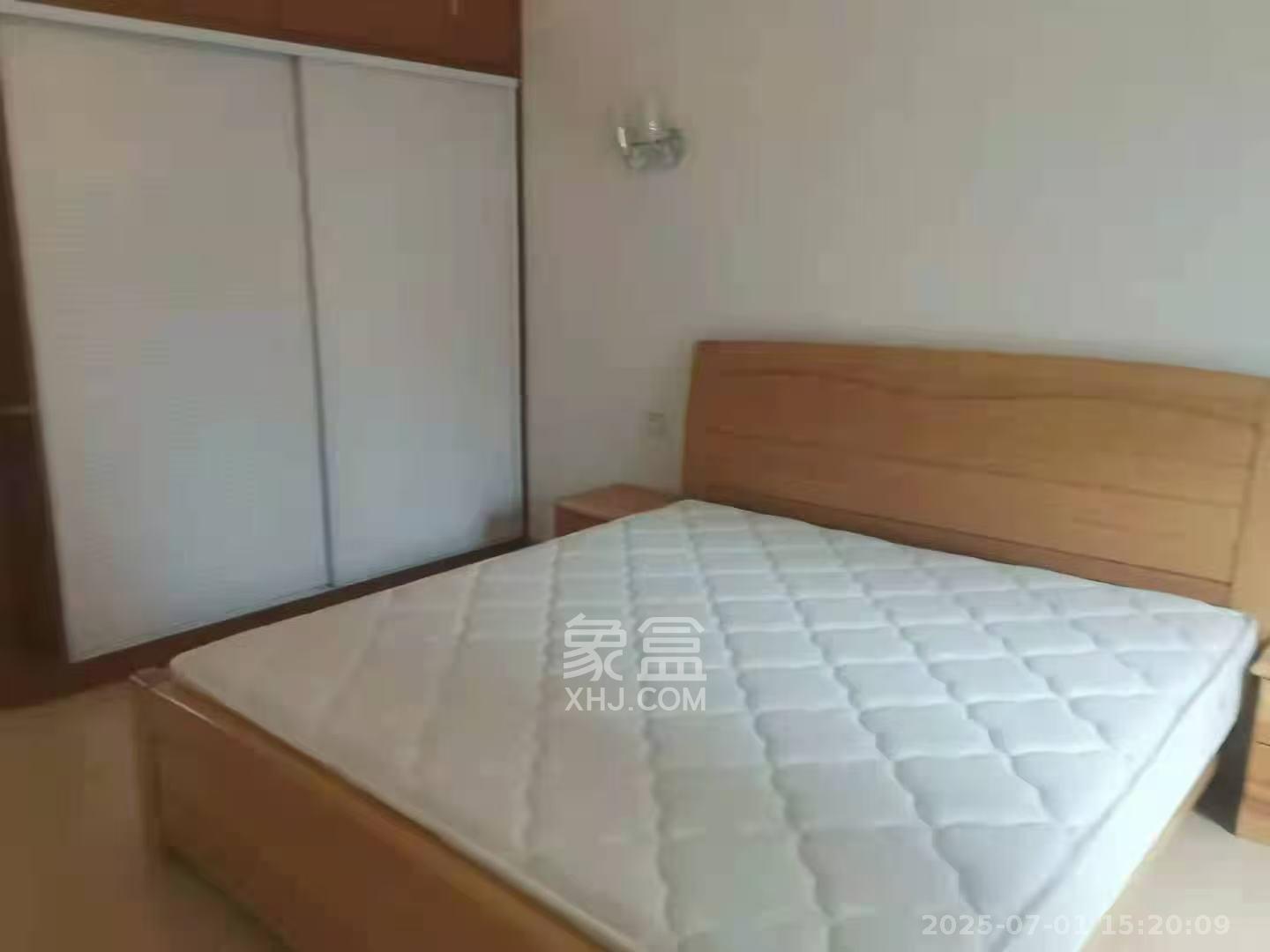 中建麓山和苑  3室2厅1卫    1700.0元/月室内图