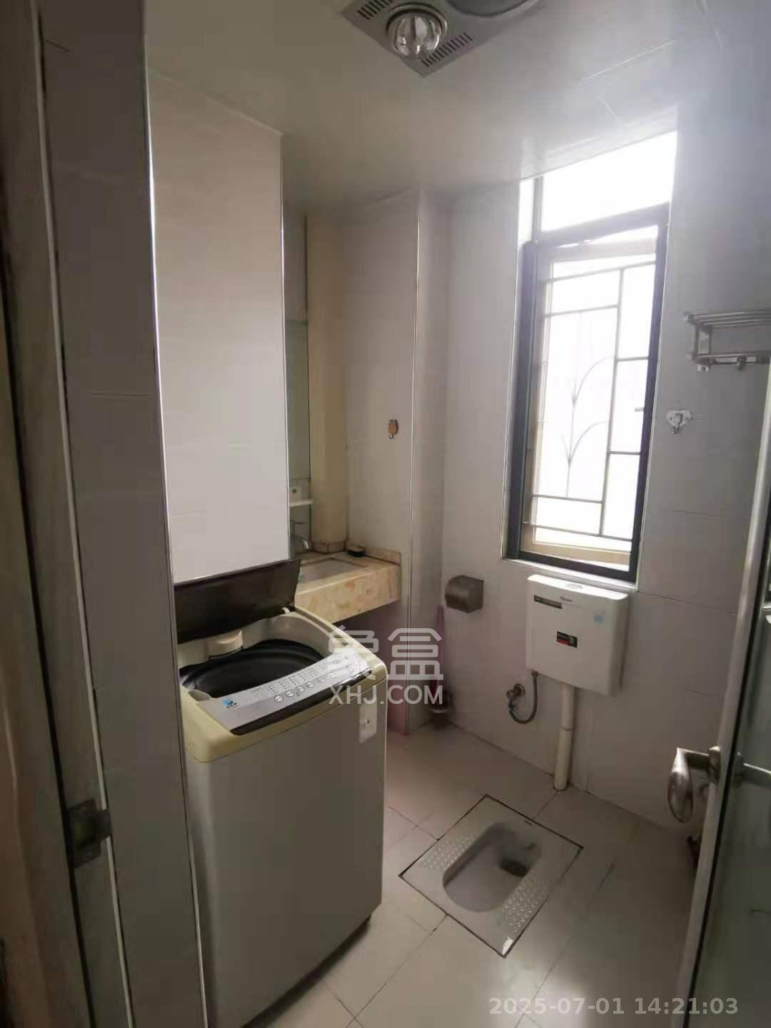 鑫远湘府逸园  2室1厅1卫    1700.0元/月 鑫远湘府逸园  2室1厅1卫    1700.0元/月室内图